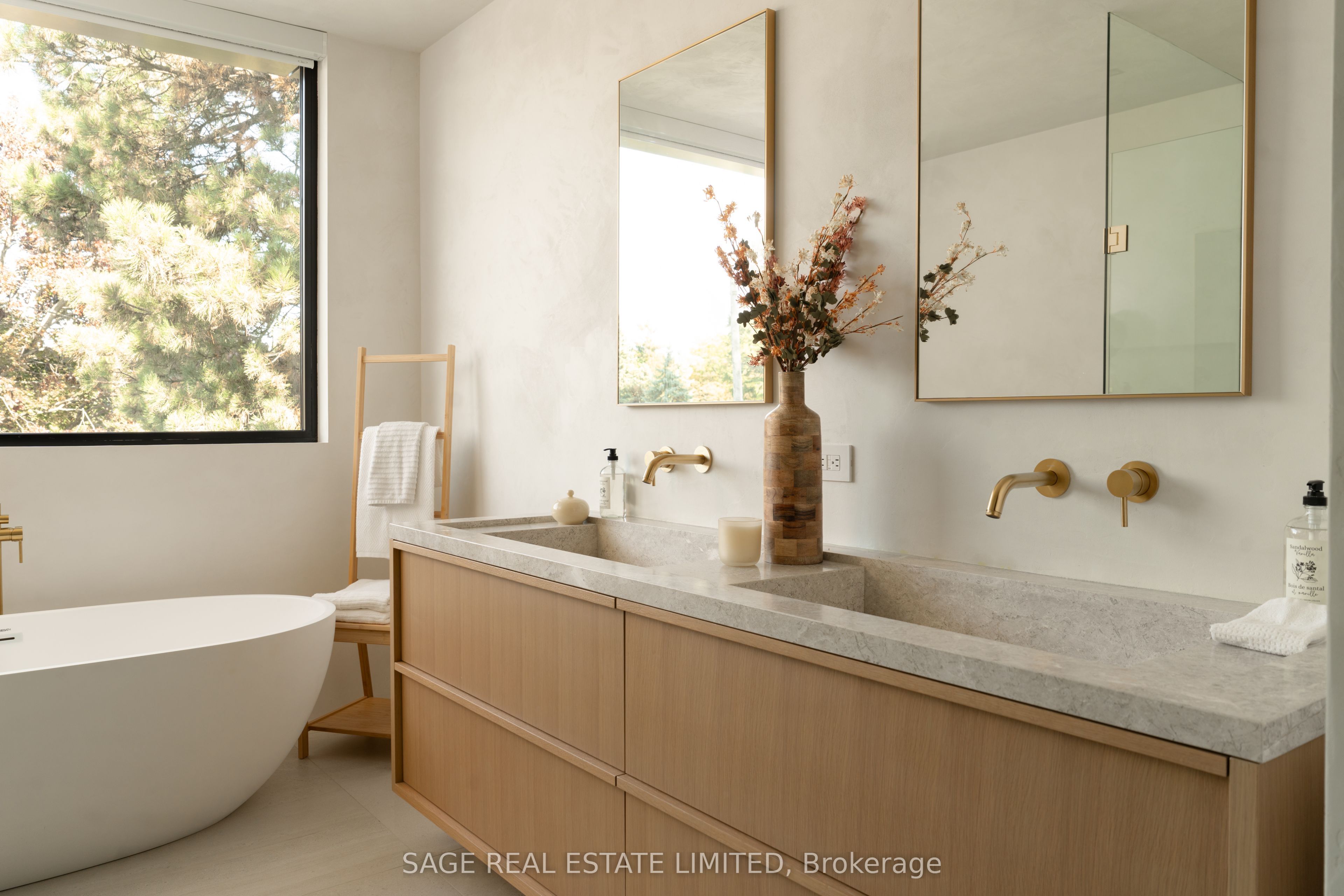 38 Ravensbourne Crescent Property Photo 34