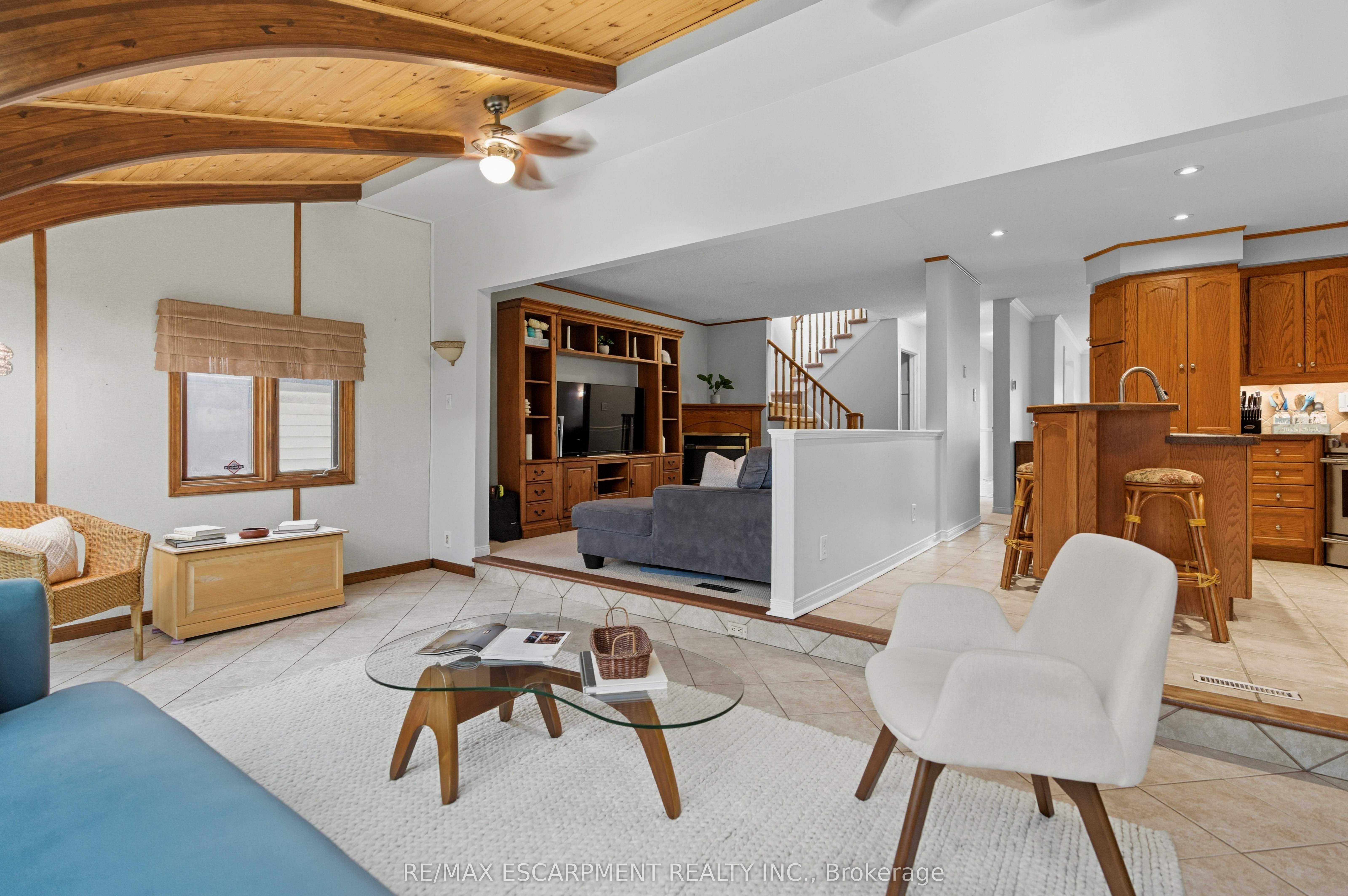 2425 Headon Forest Drive Property Photo 11