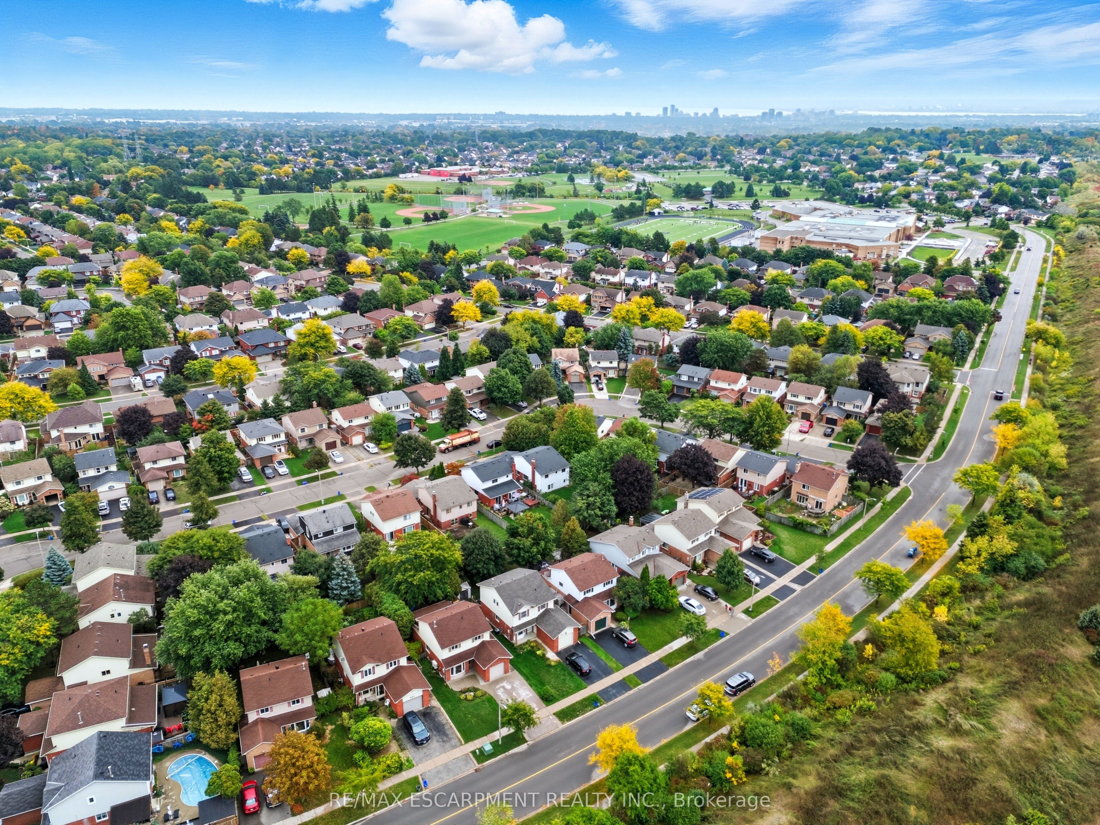 2425 Headon Forest Drive Property Photo 33