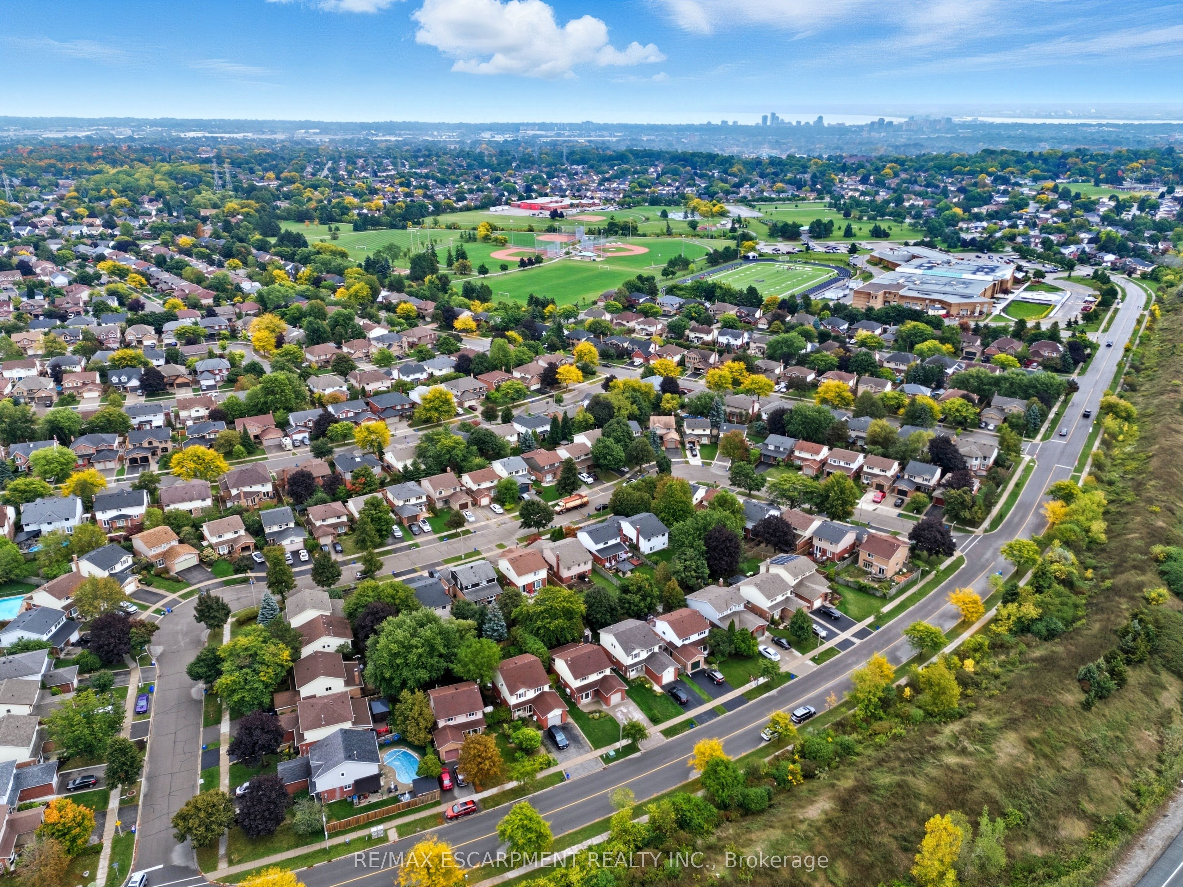 2425 Headon Forest Drive Property Photo 34