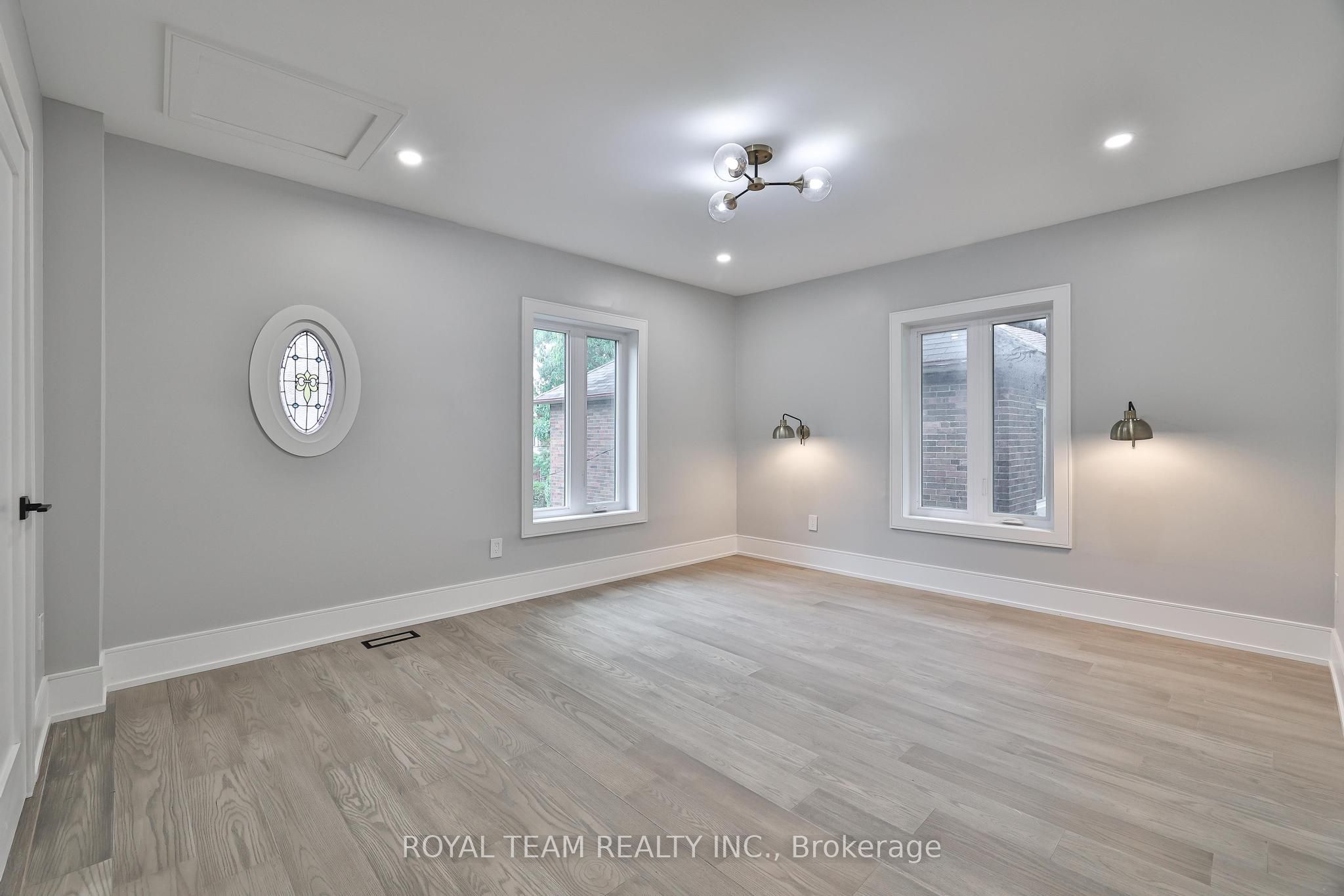 150 St Johns Road Property Photo 21