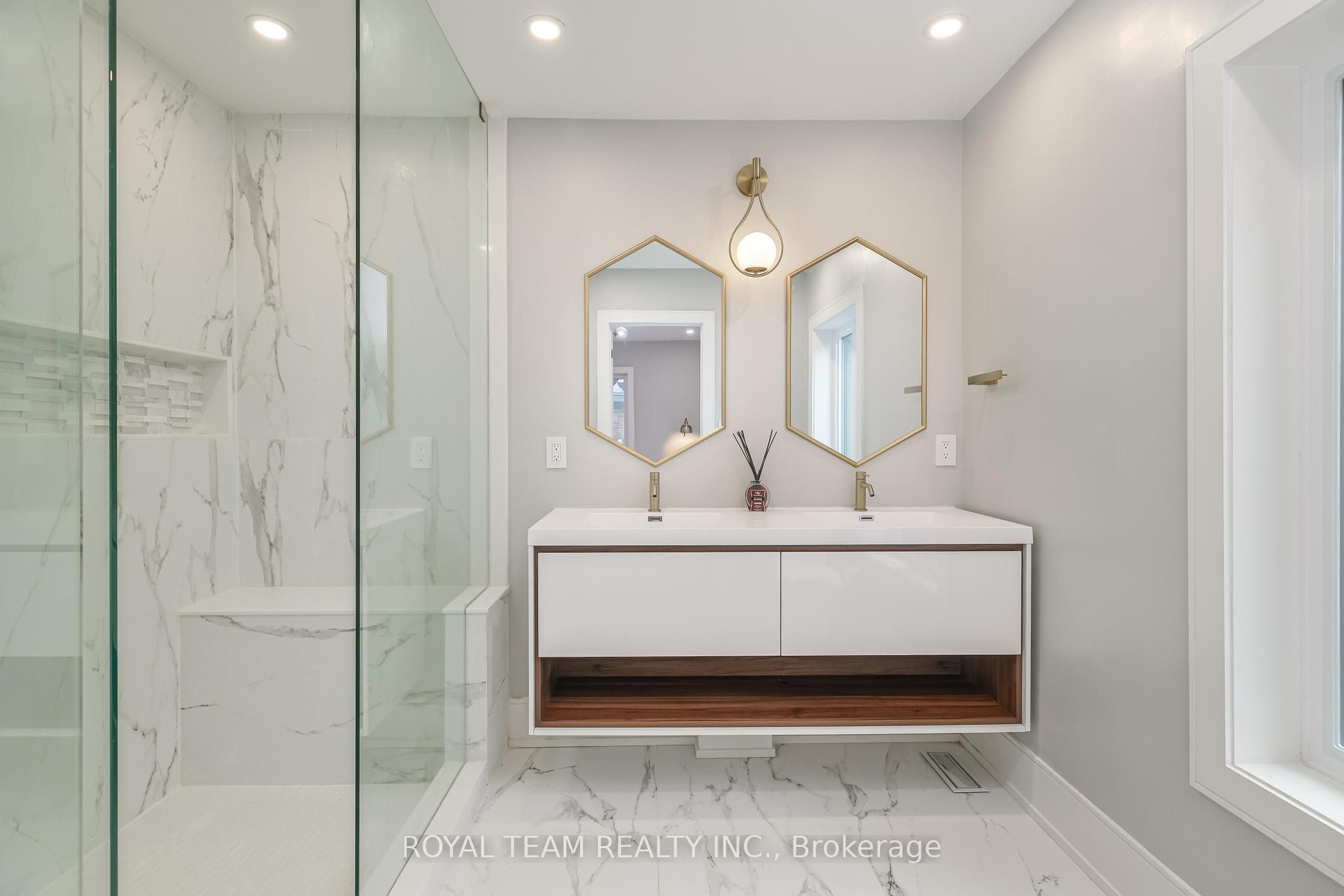 150 St Johns Road Property Photo 24