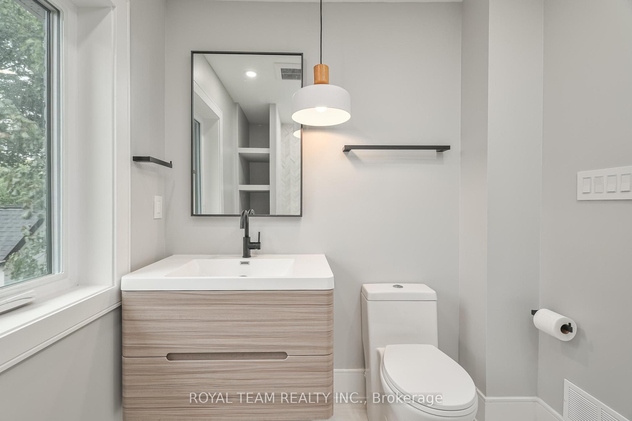 150 St Johns Road Property Photo 34