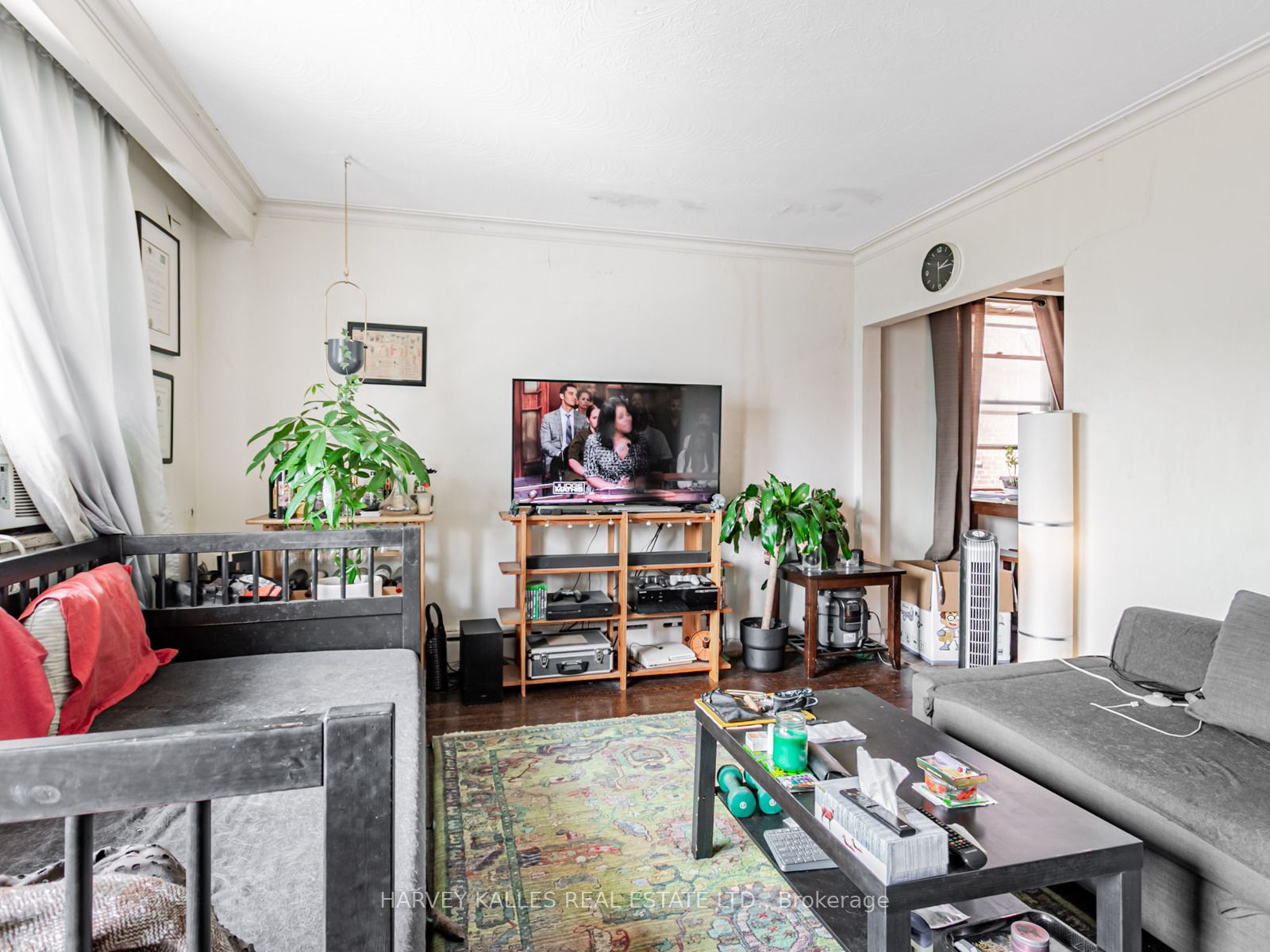 25 Windermere Avenue Property Photo 4