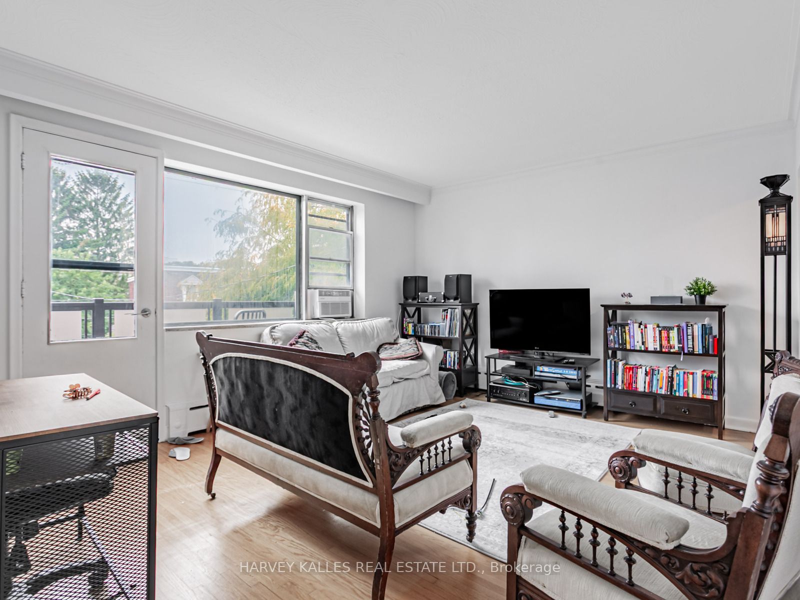 25 Windermere Avenue Property Photo 8