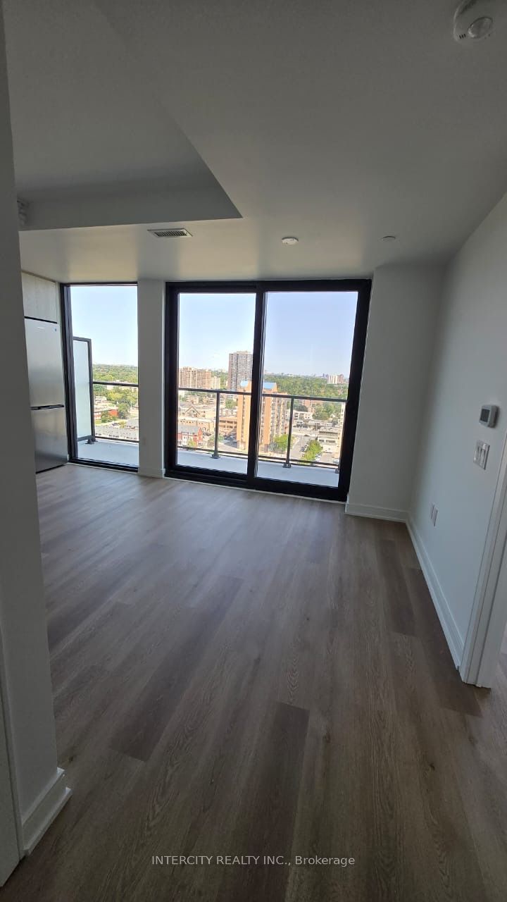 3009 Novar Road 1615 Property Photo 4