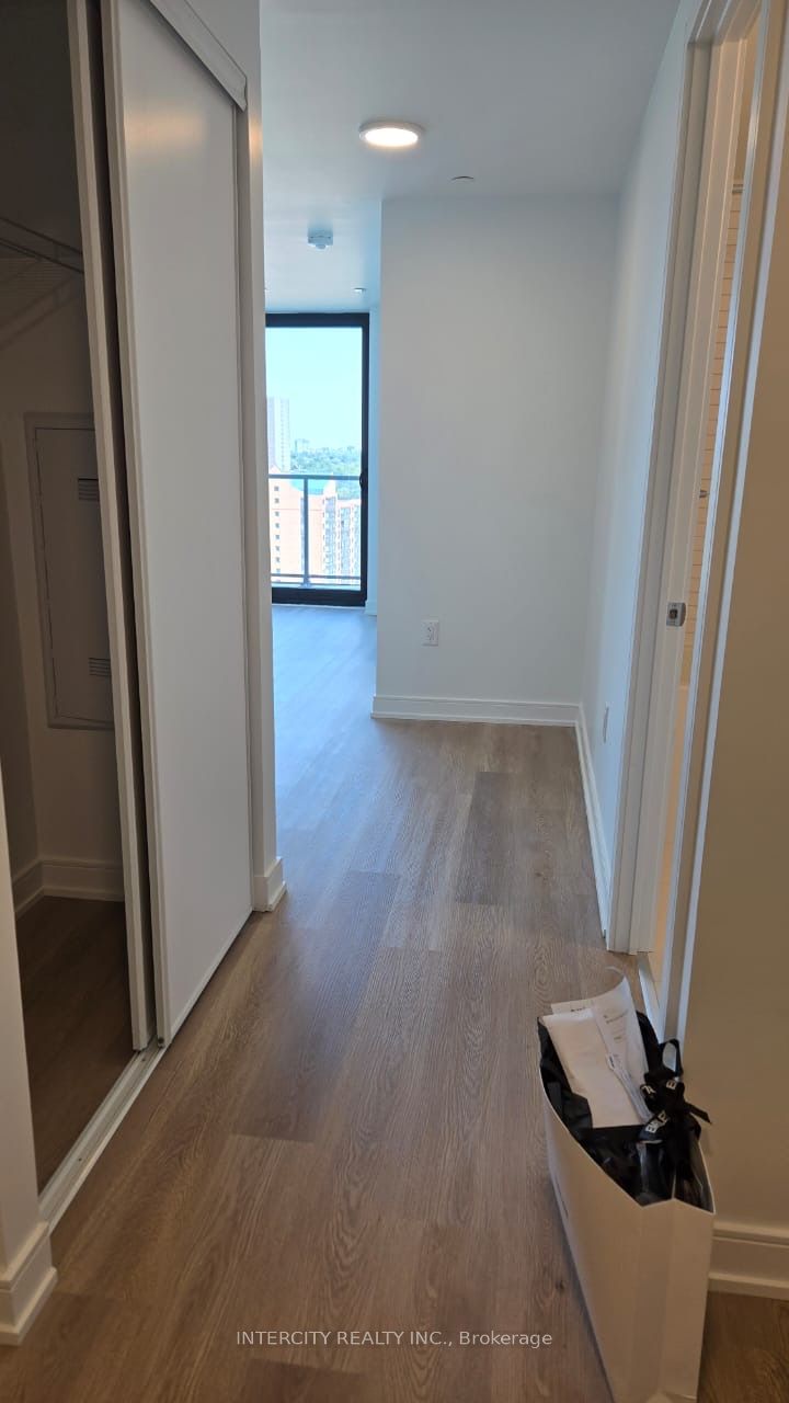 3009 Novar Road 1615 Property Photo 5