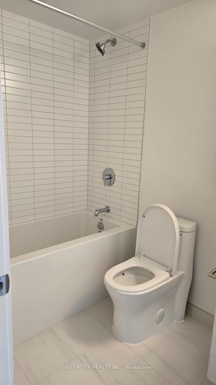 3009 Novar Road 1615 Property Photo 6