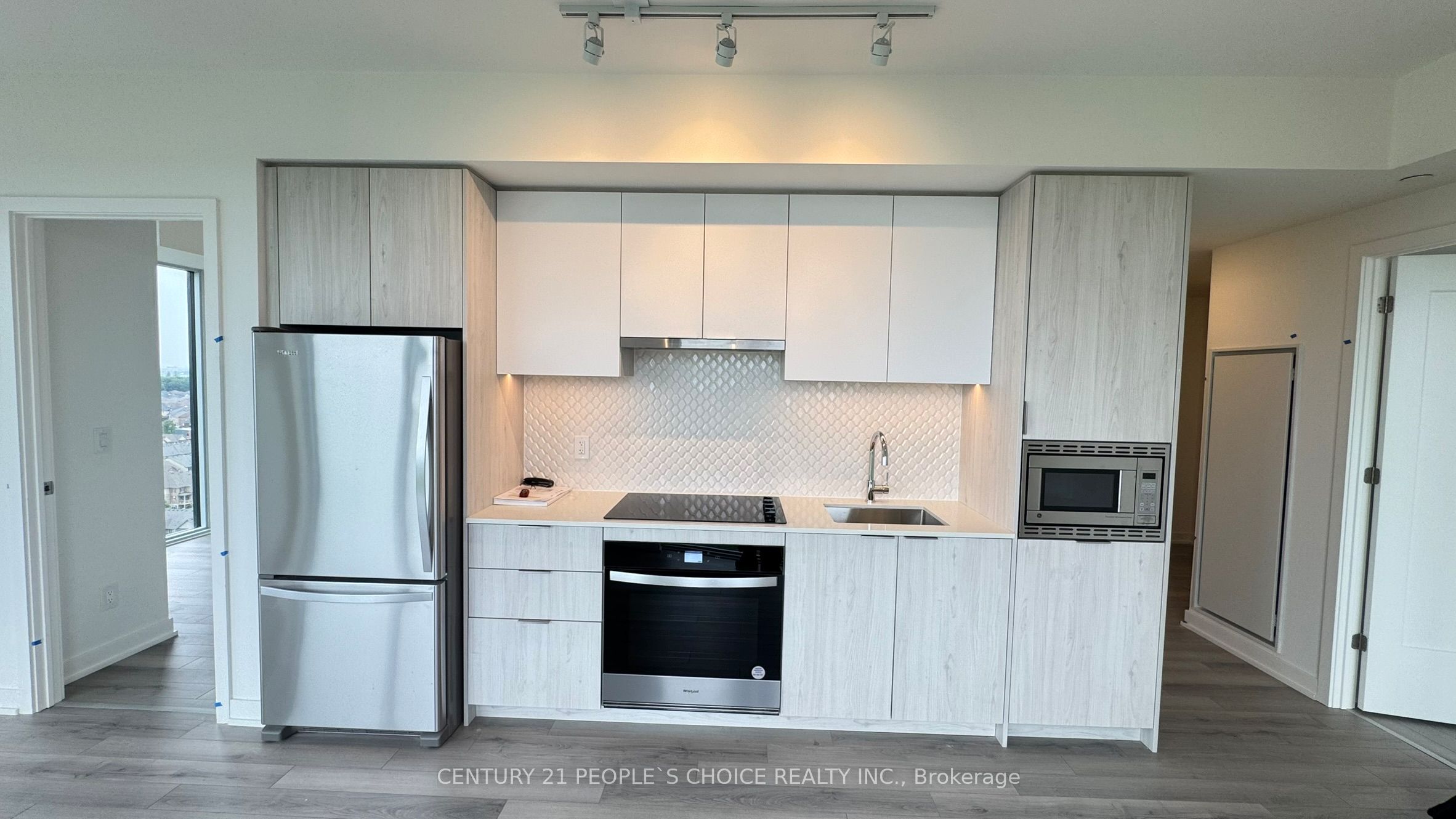 3079 Trafalgar Road 1803 Property Photo 15