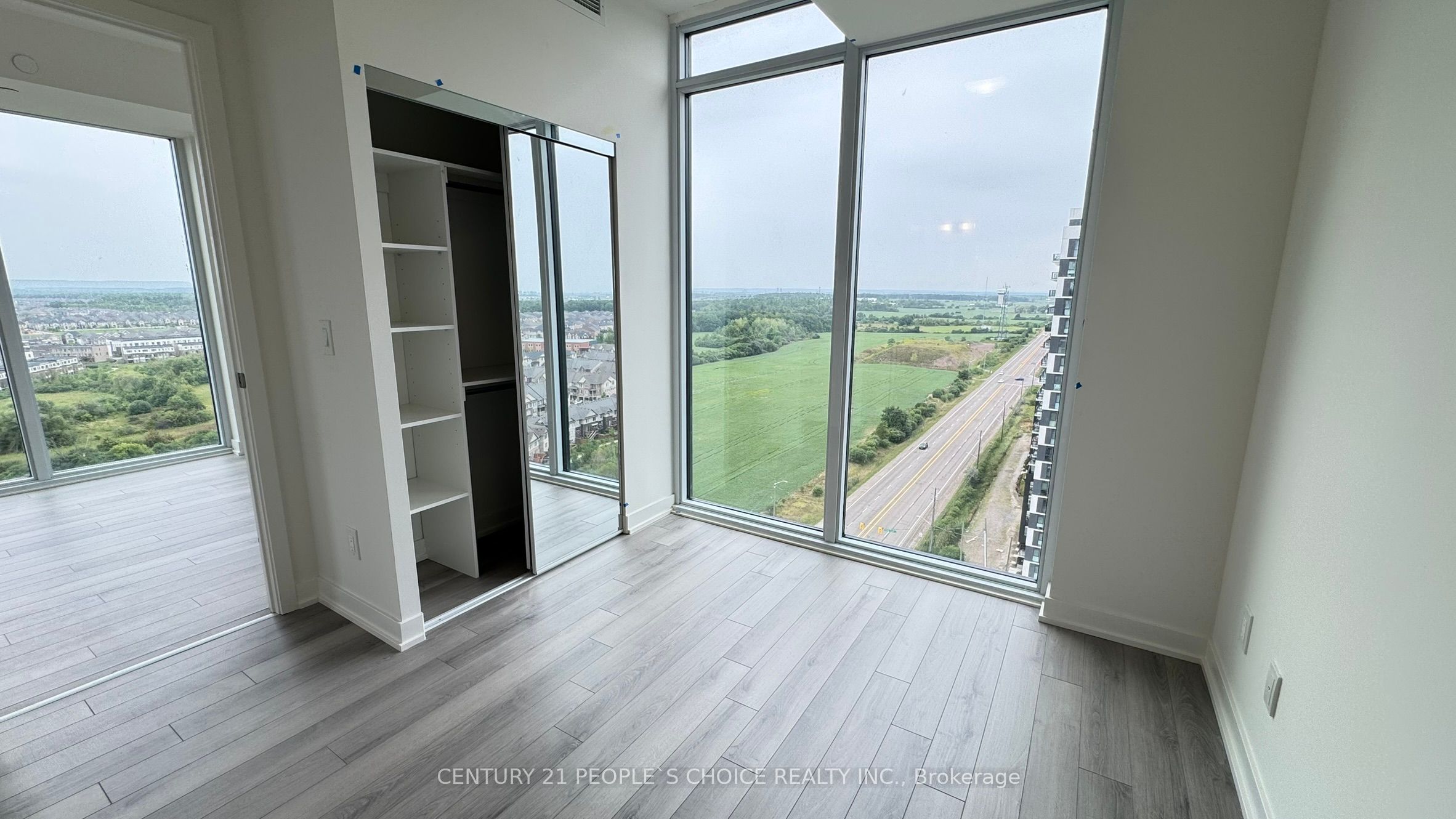 3079 Trafalgar Road 1803 Property Photo 29