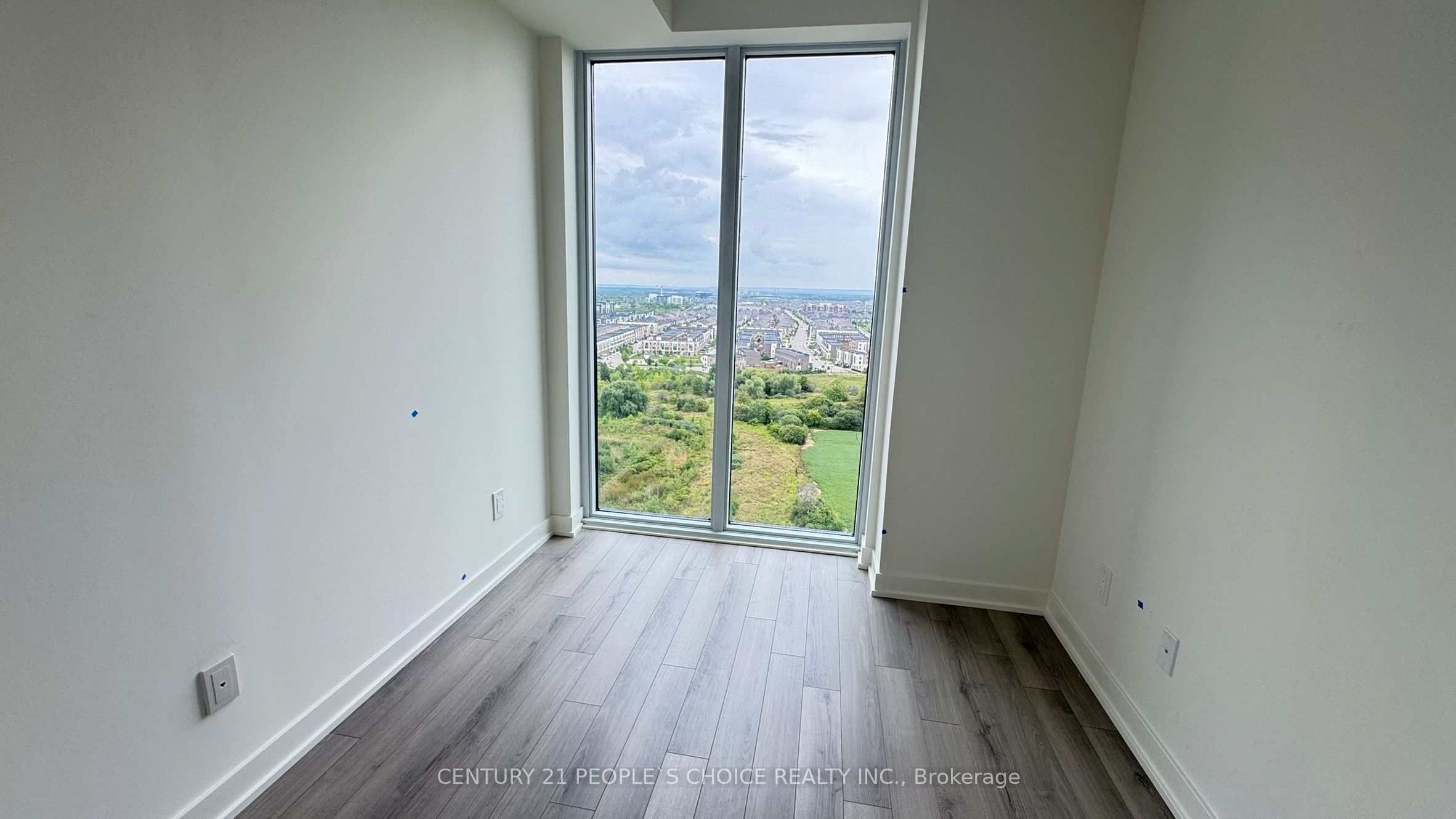 3079 Trafalgar Road 1803 Property Photo 37