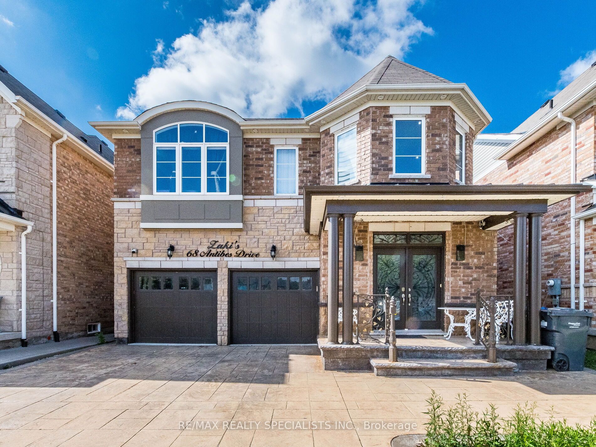 68 Antibes Drive Property Photo 2