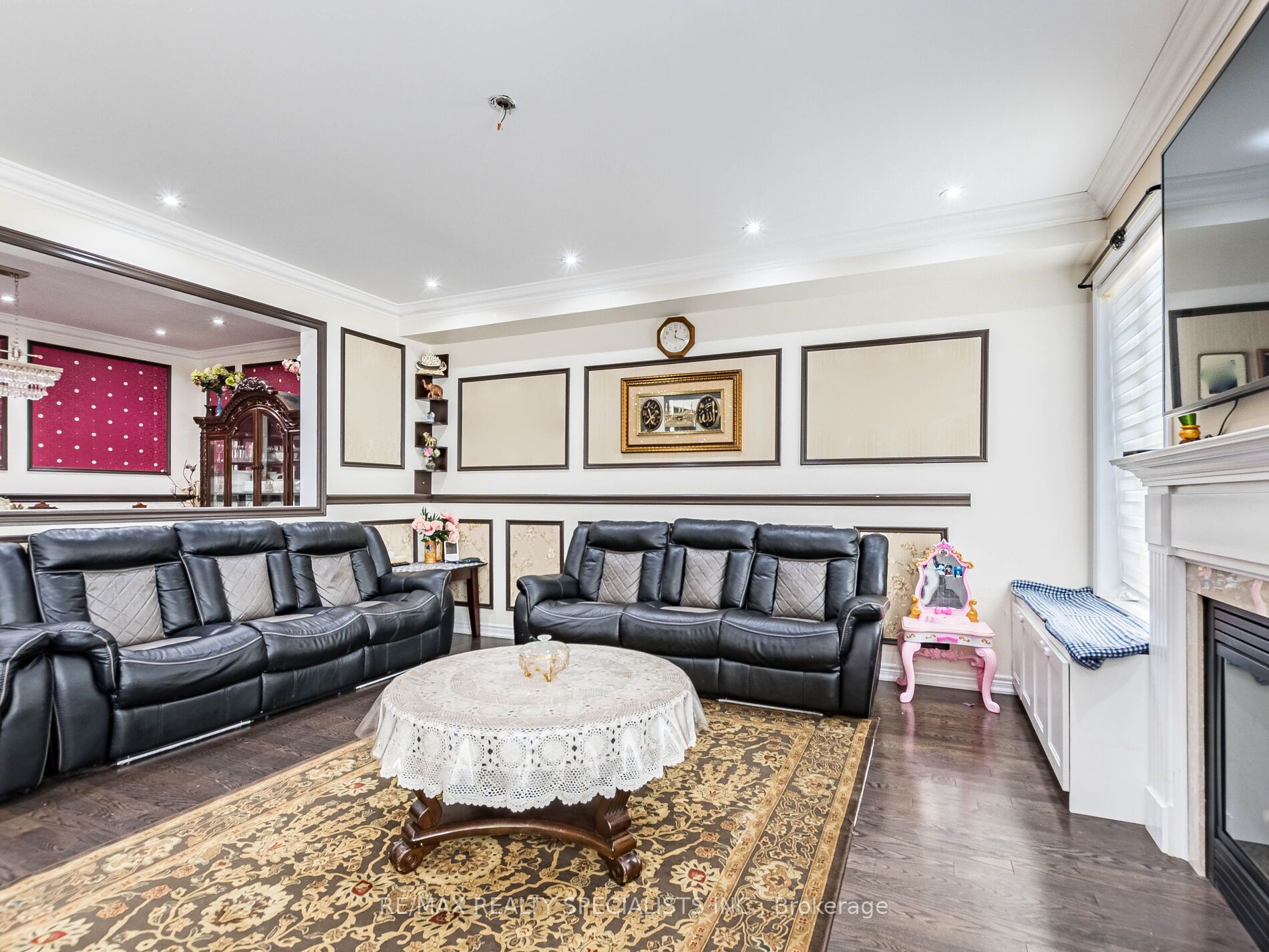 68 Antibes Drive Property Photo 12