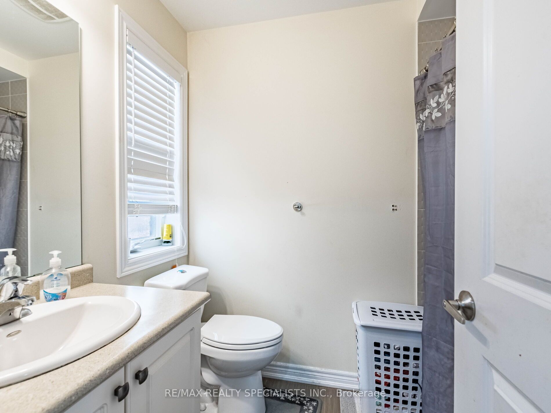 68 Antibes Drive Property Photo 31