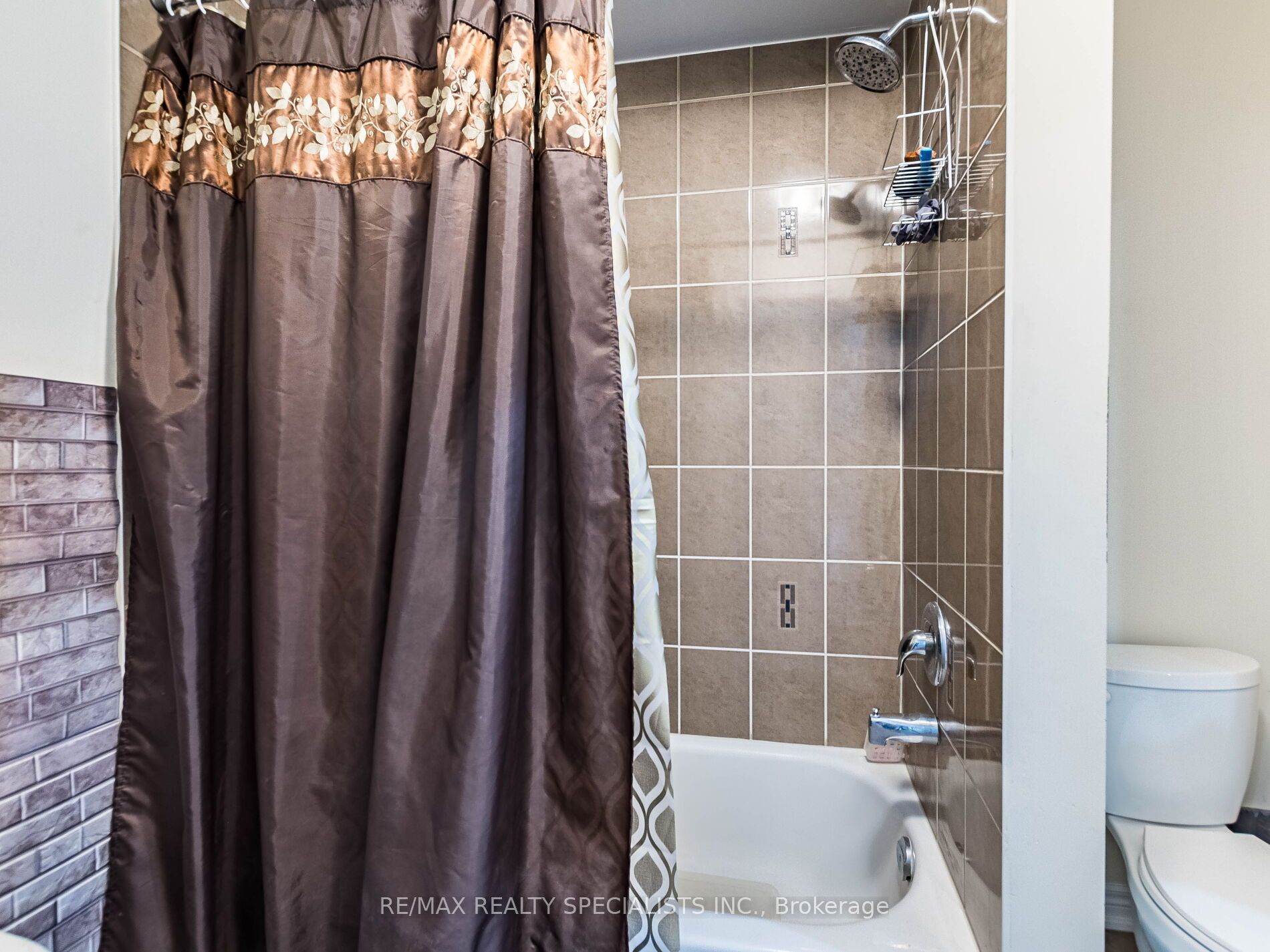 68 Antibes Drive Property Photo 37