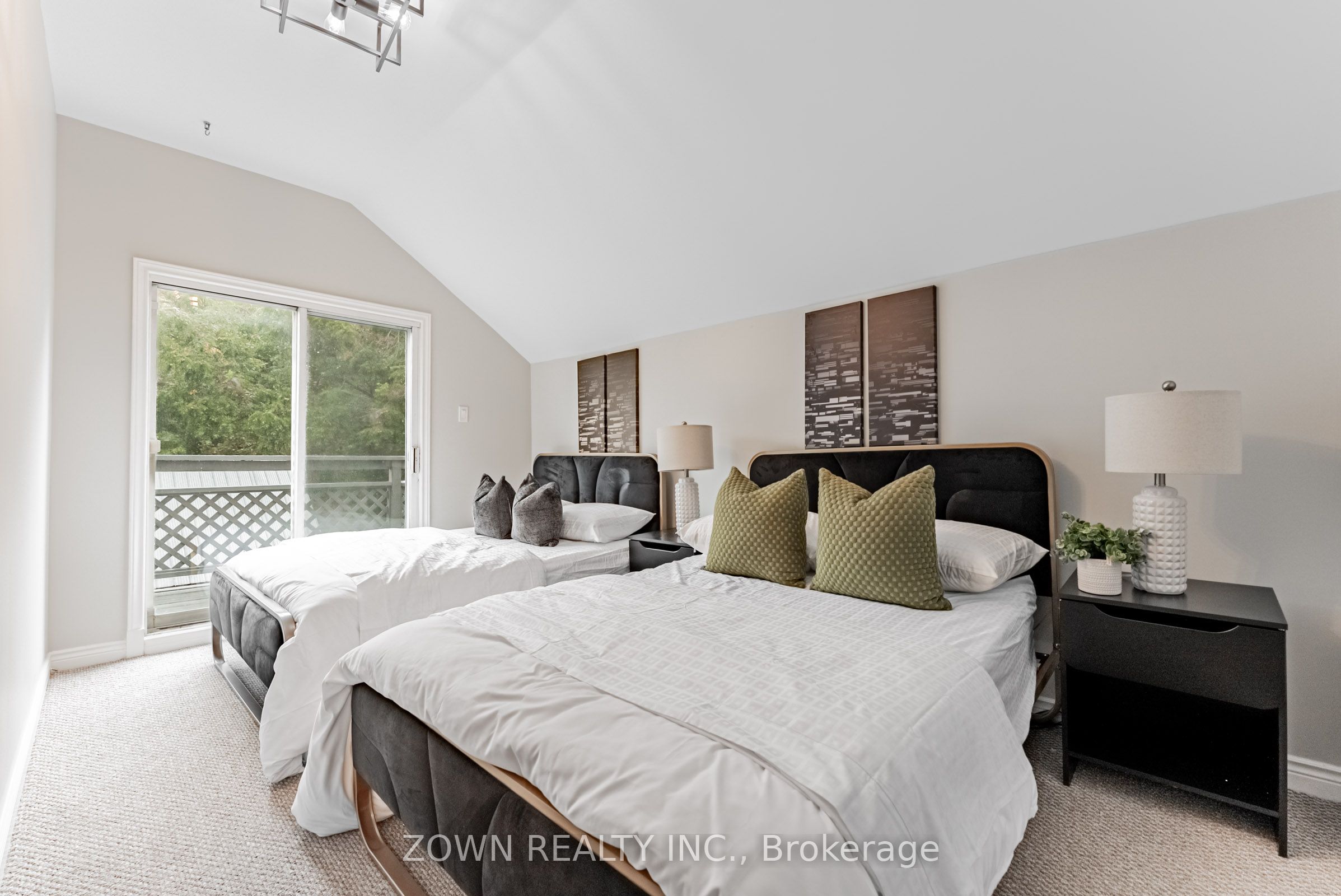 17277 Old Main Street Upper Property Photo 11