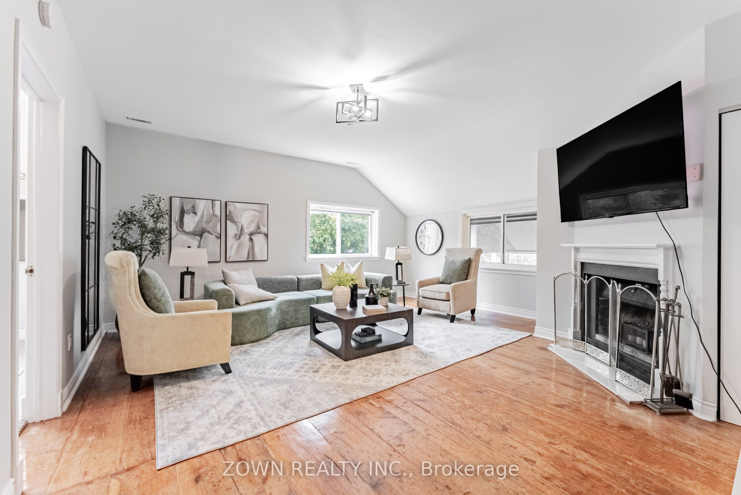 17277 Old Main Street Upper Property Photo 13