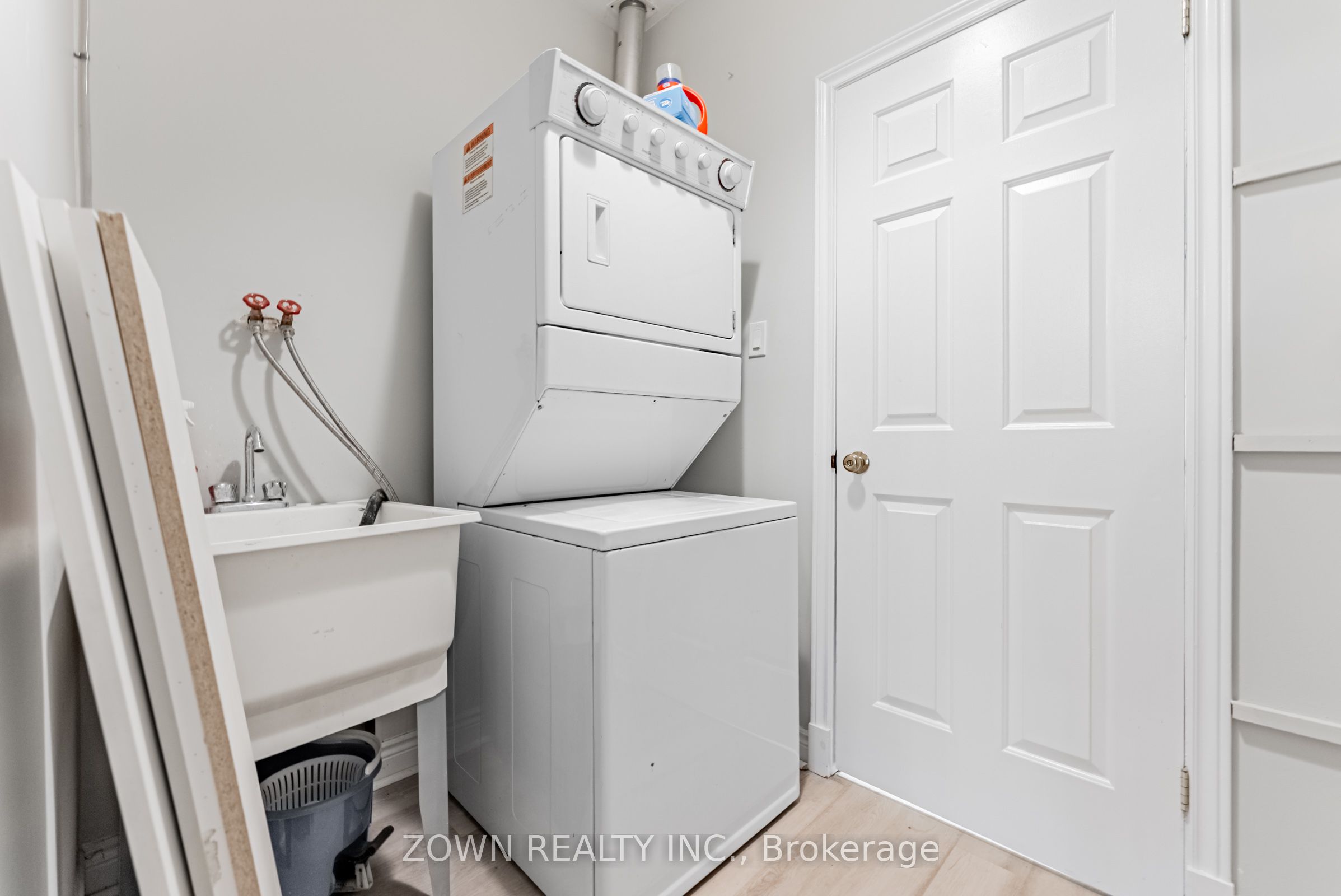 17277 Old Main Street Upper Property Photo 17