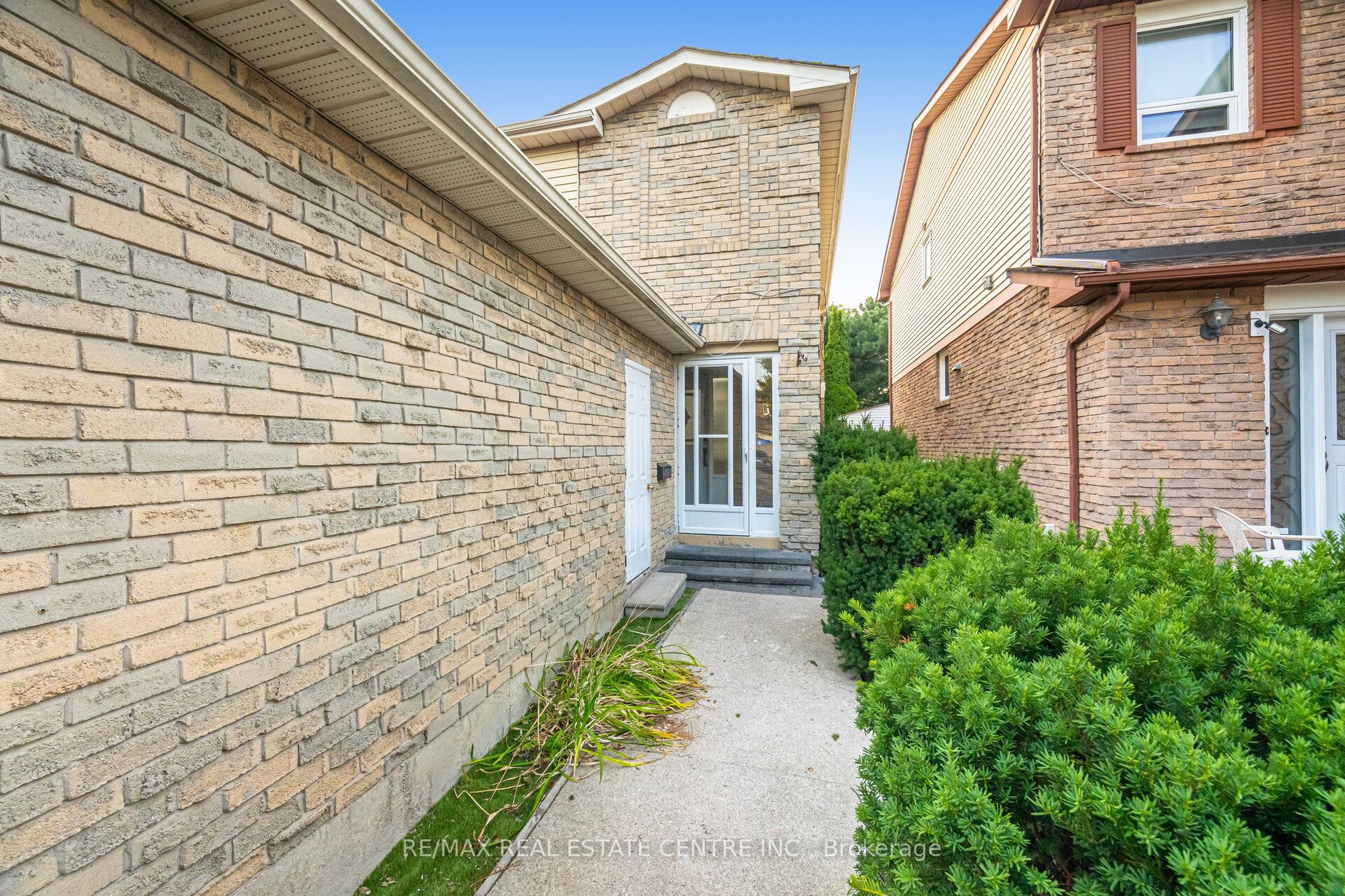 44 Abelard Avenue Property Photo 5