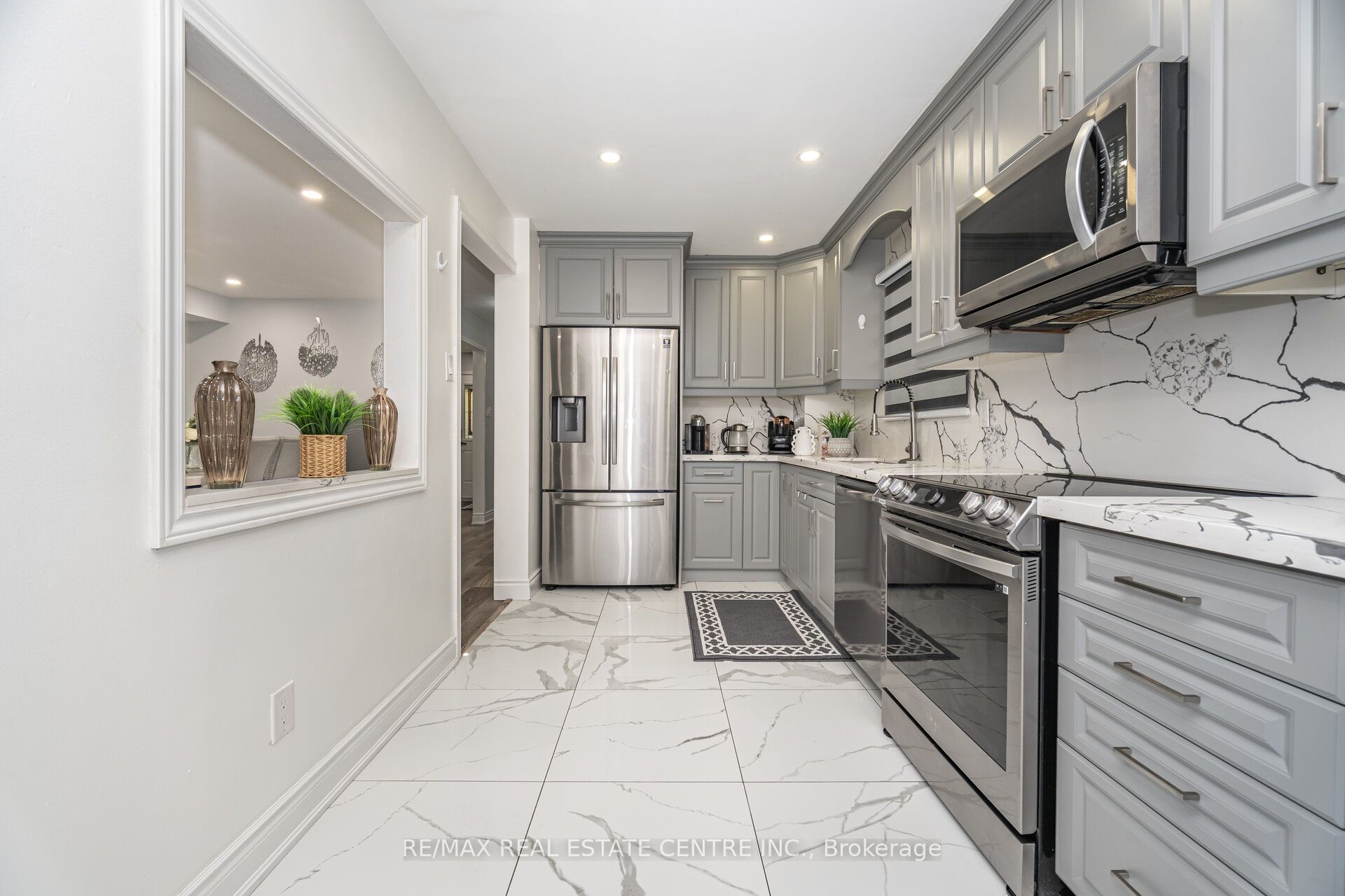 44 Abelard Avenue Property Photo 20