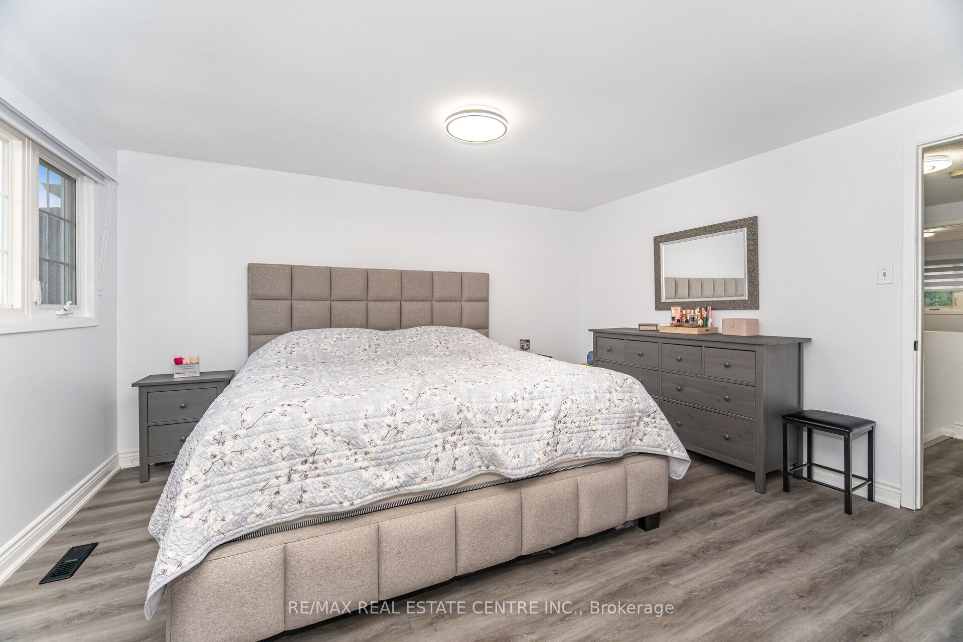 44 Abelard Avenue Property Photo 25