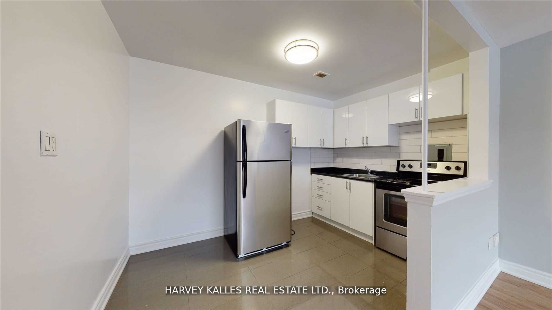 2 Greentree Court 104 Property Photo 7