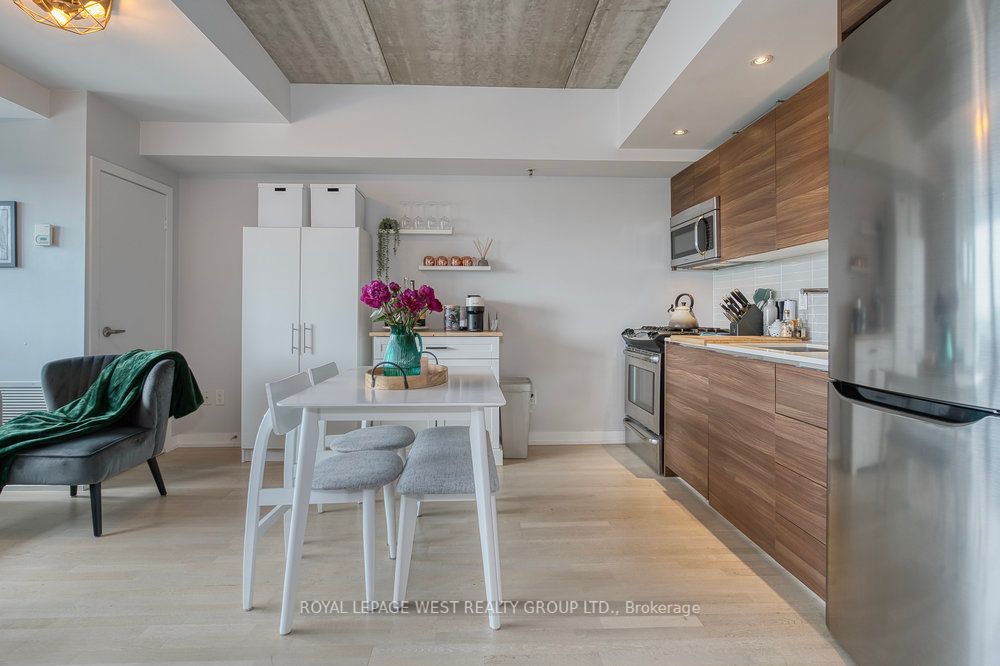 51 Lady Bank Road 301 Property Photo 6