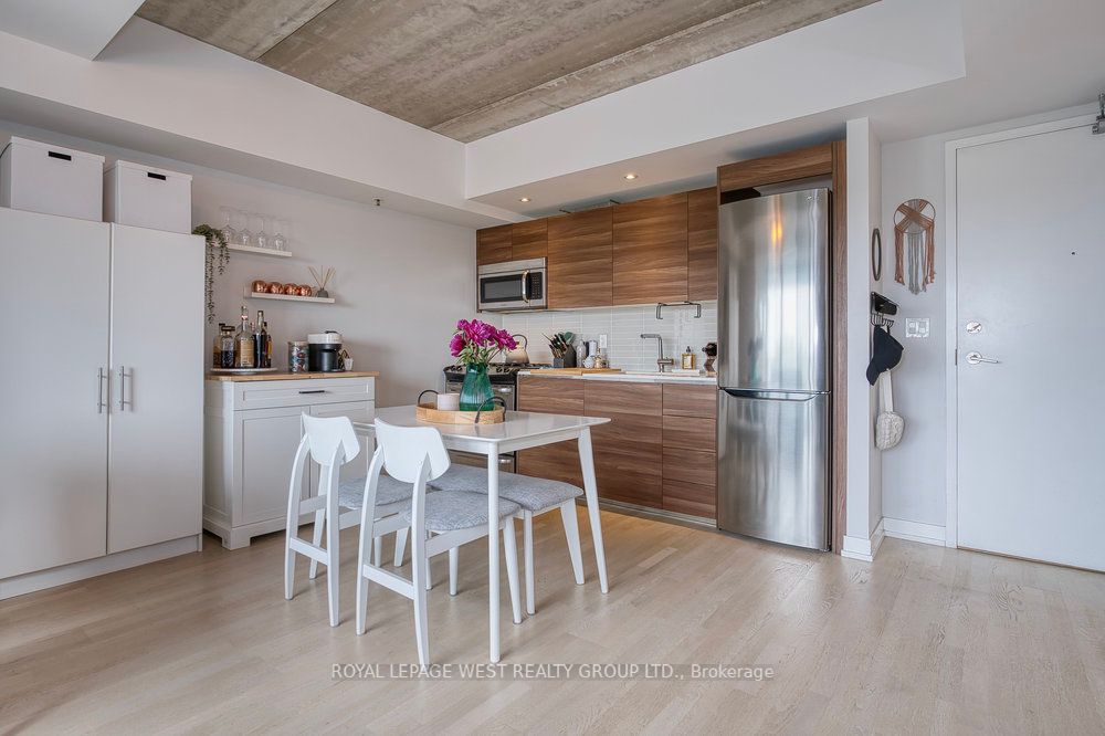 51 Lady Bank Road 301 Property Photo 8