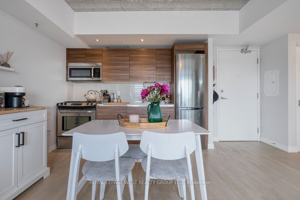 51 Lady Bank Road 301 Property Photo 10