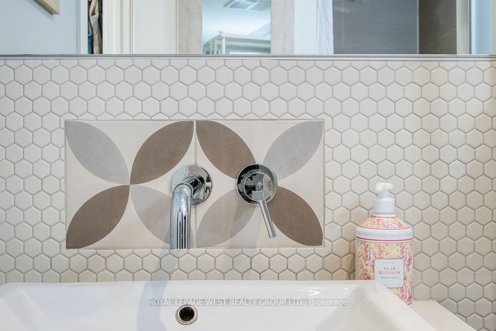 51 Lady Bank Road 301 Property Photo 28