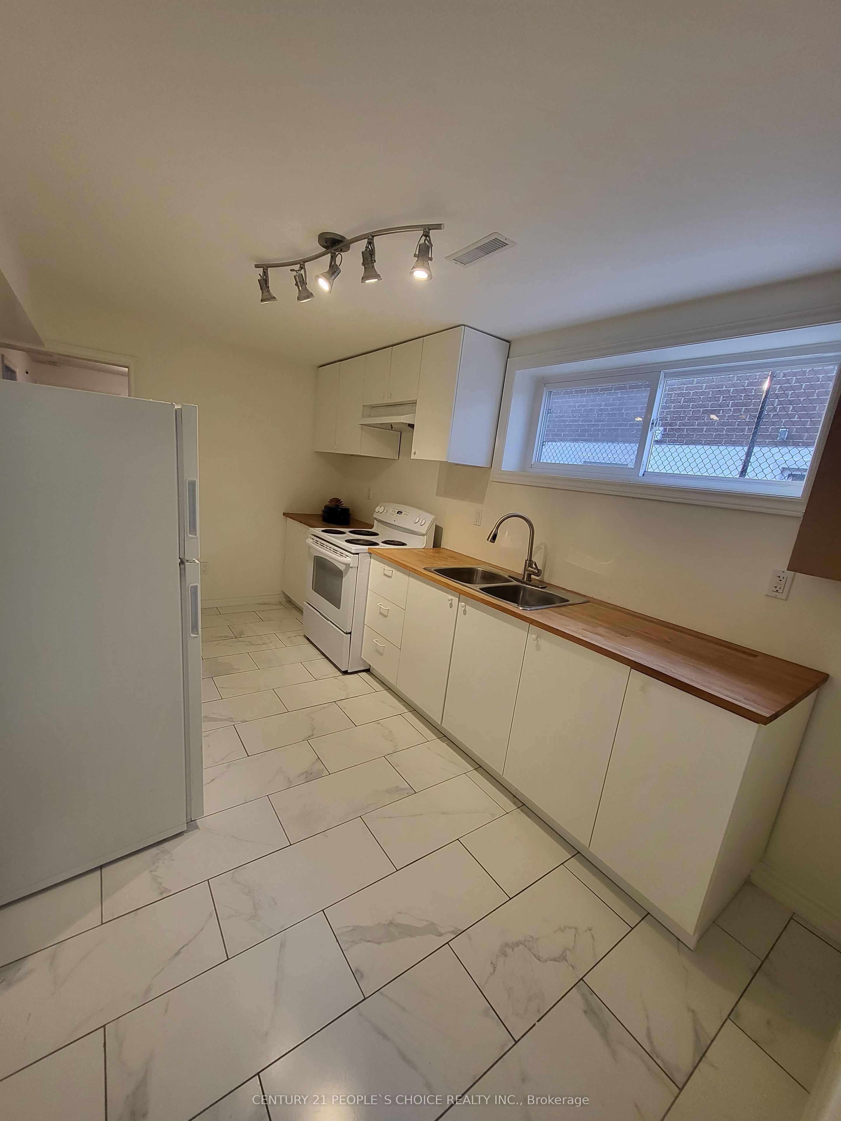 146 Duncanwoods Drive Bsmt Property Photo 1