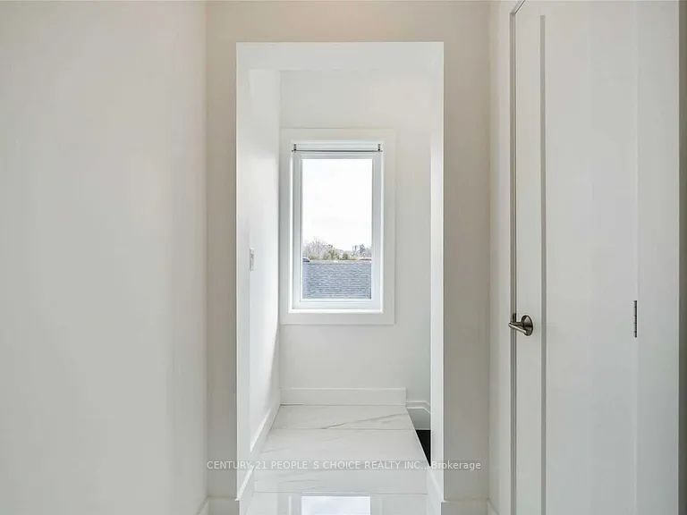 54 Westhampton Drive Property Photo 3