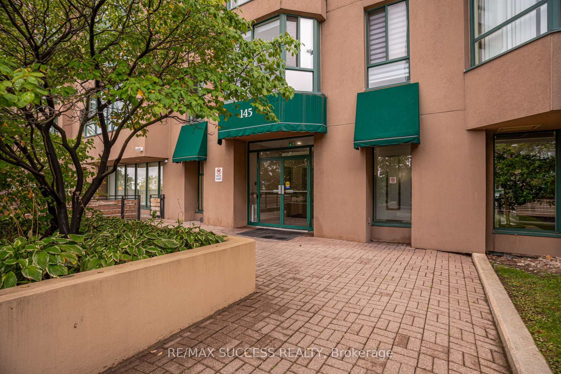 145 Hillcrest Avenue 713 Property Photo 31