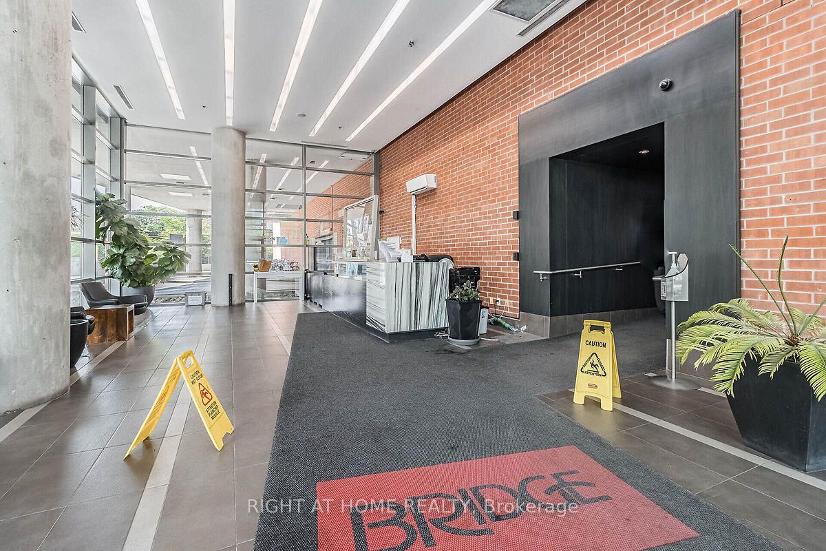 38 Joe Shuster Way 318 Property Photo 3