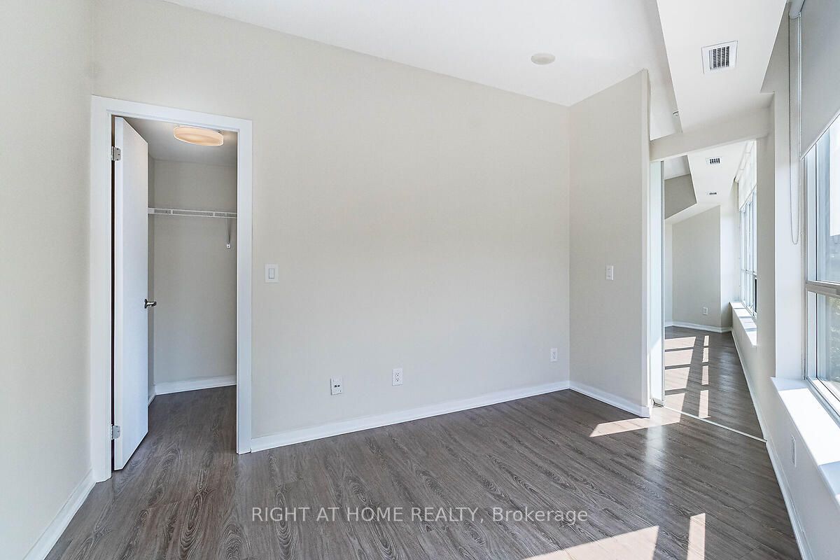 38 Joe Shuster Way 318 Property Photo 14