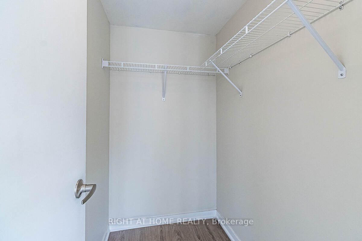 38 Joe Shuster Way 318 Property Photo 15