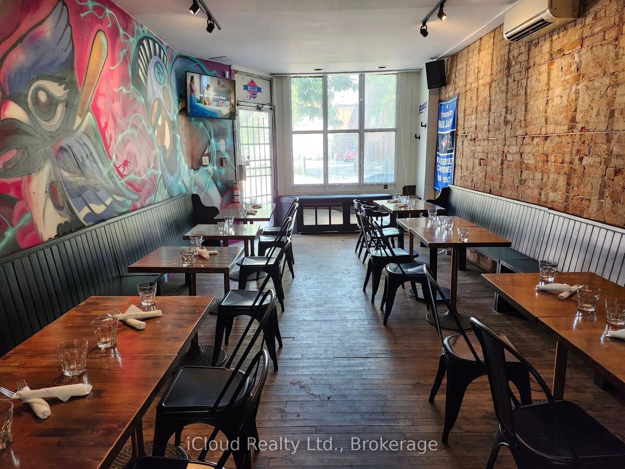 W12431555 Property Photo 3