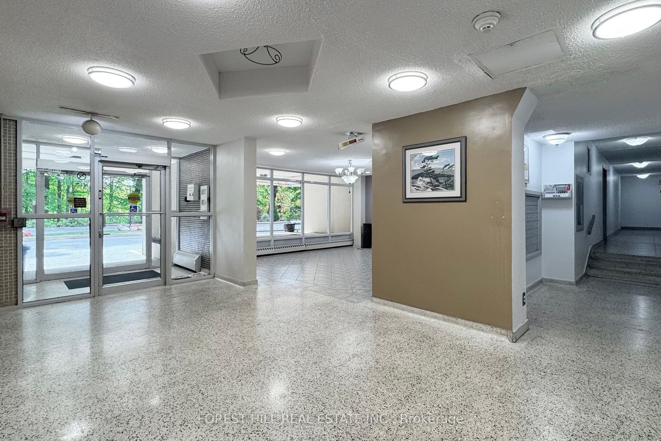 15 London Green Court 308 Property Photo 6