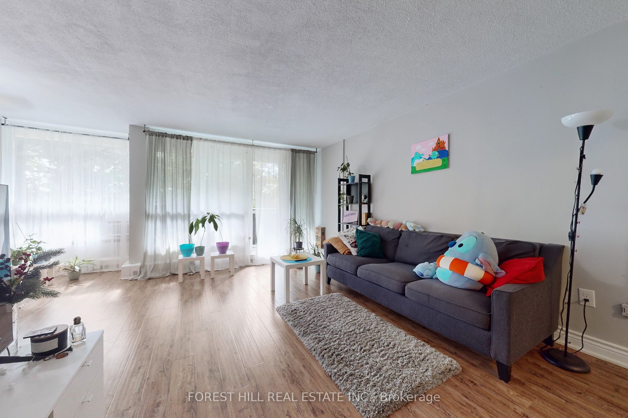 15 London Green Court 308 Property Photo 10