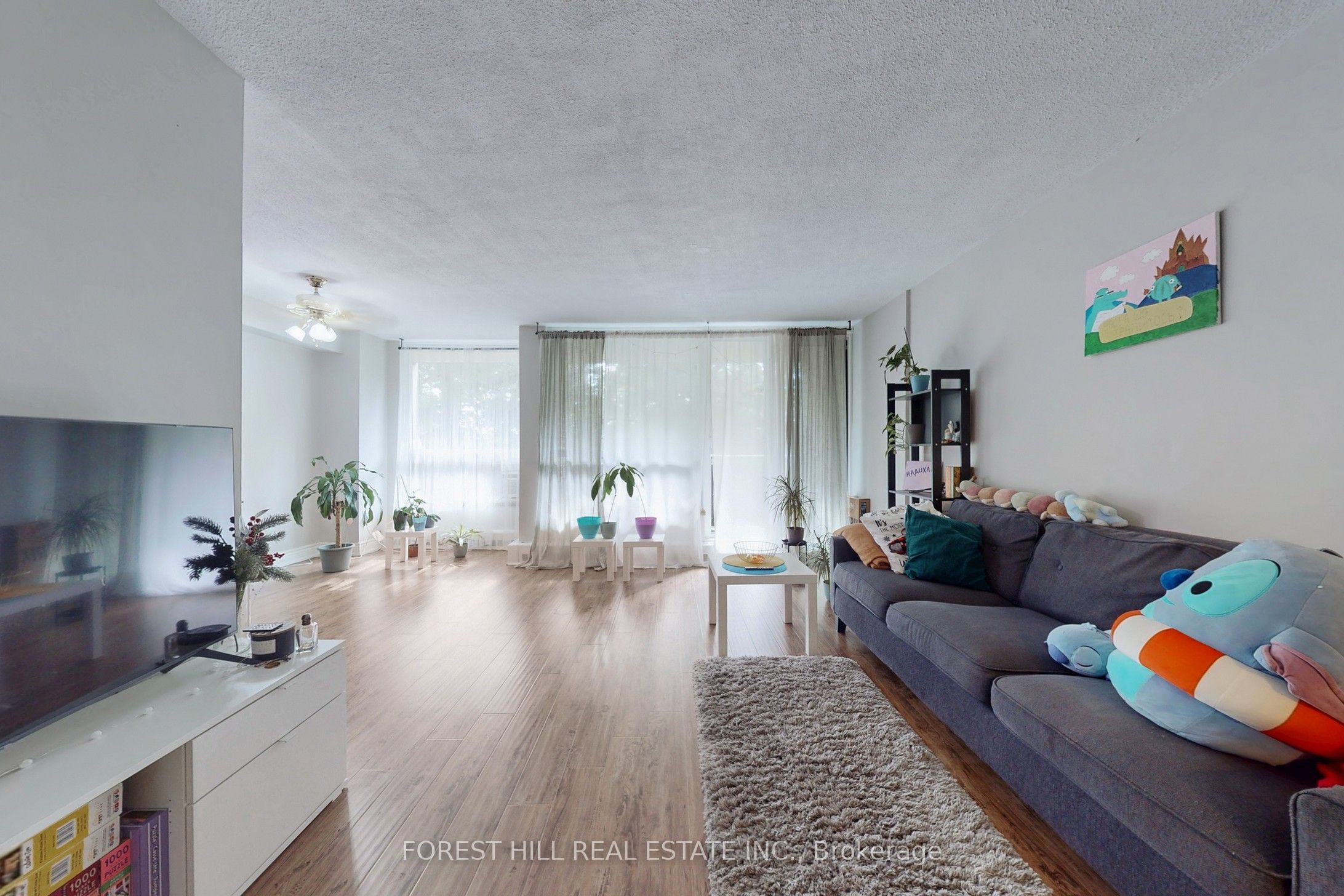 15 London Green Court 308 Property Photo 11