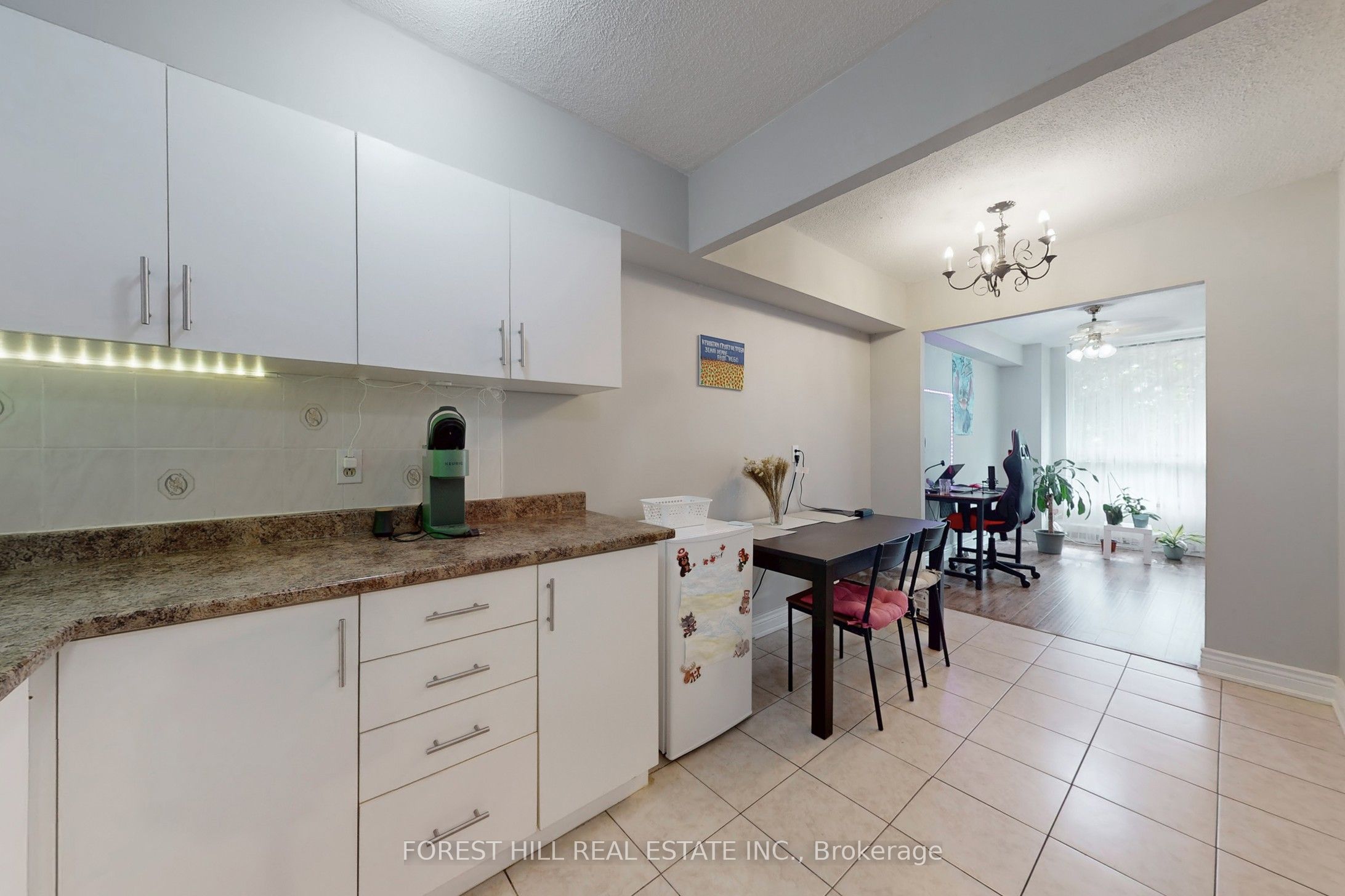 15 London Green Court 308 Property Photo 17