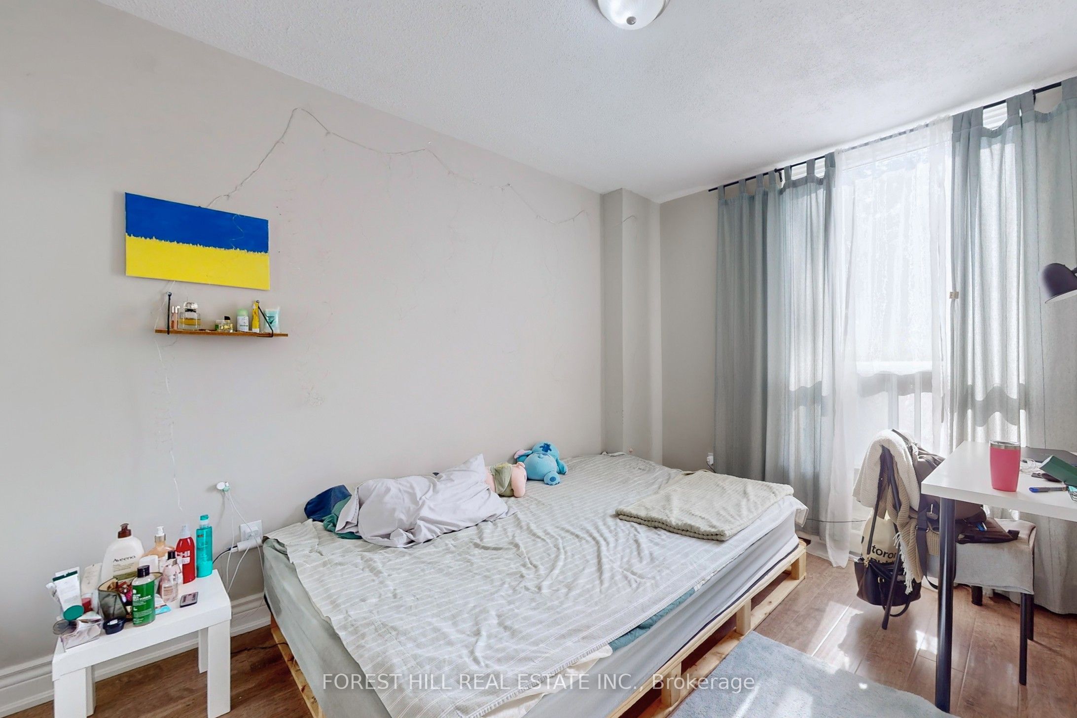 15 London Green Court 308 Property Photo 25