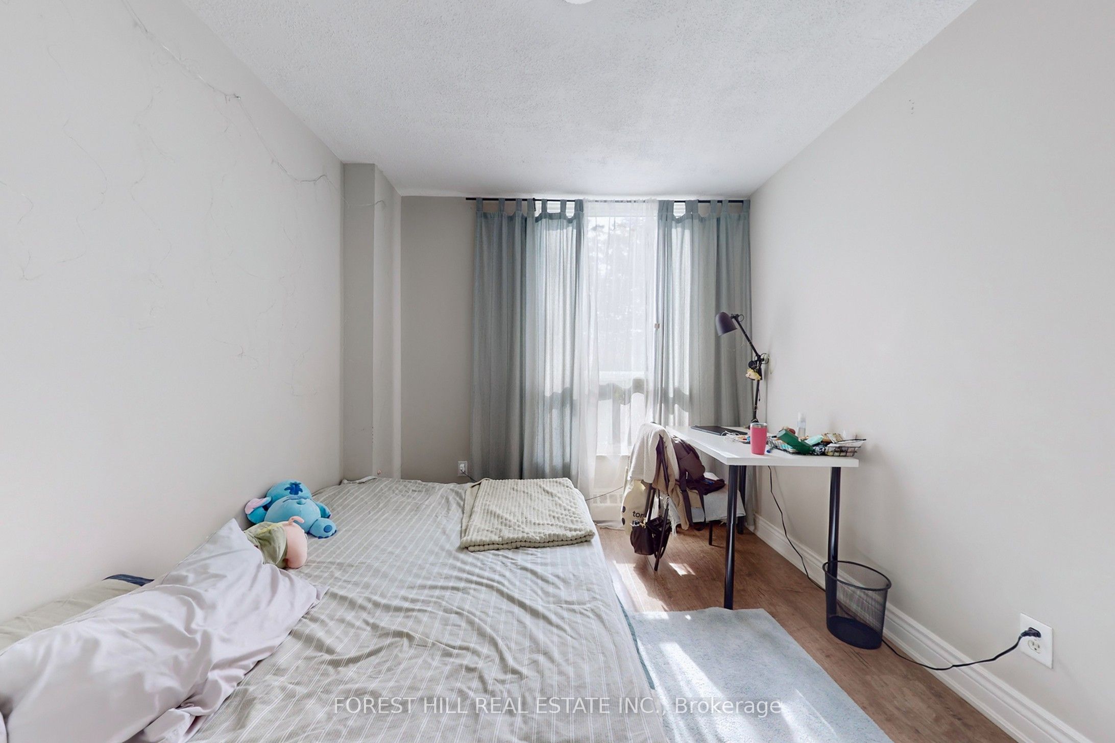 15 London Green Court 308 Property Photo 26