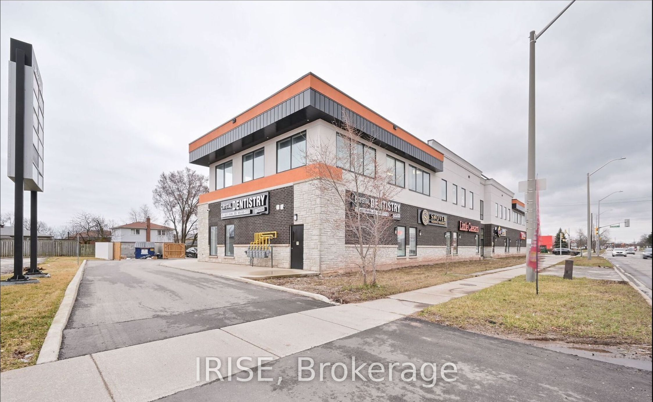 358 Speers Rd Property Photo 7