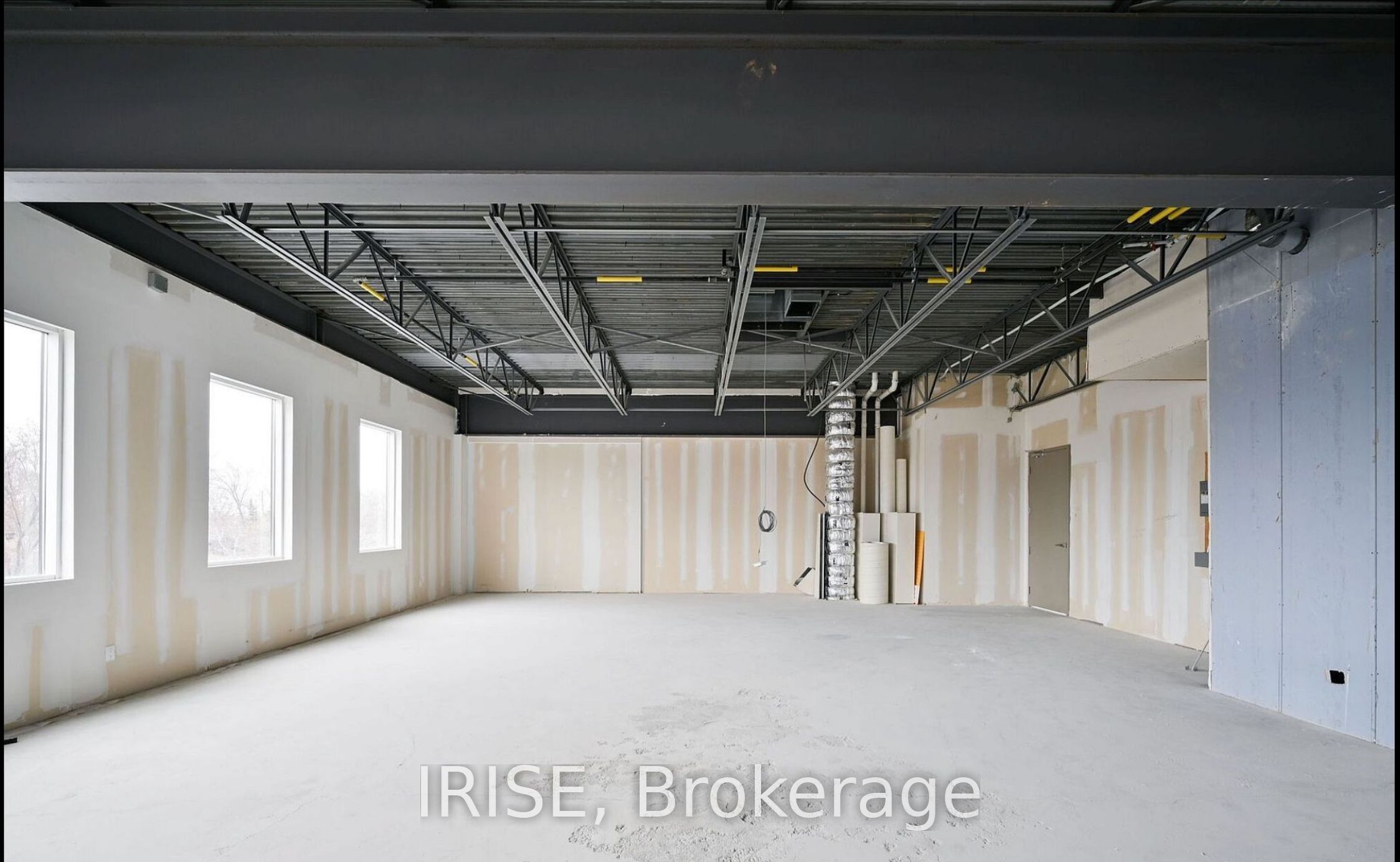 358 Speers Rd Property Photo 20