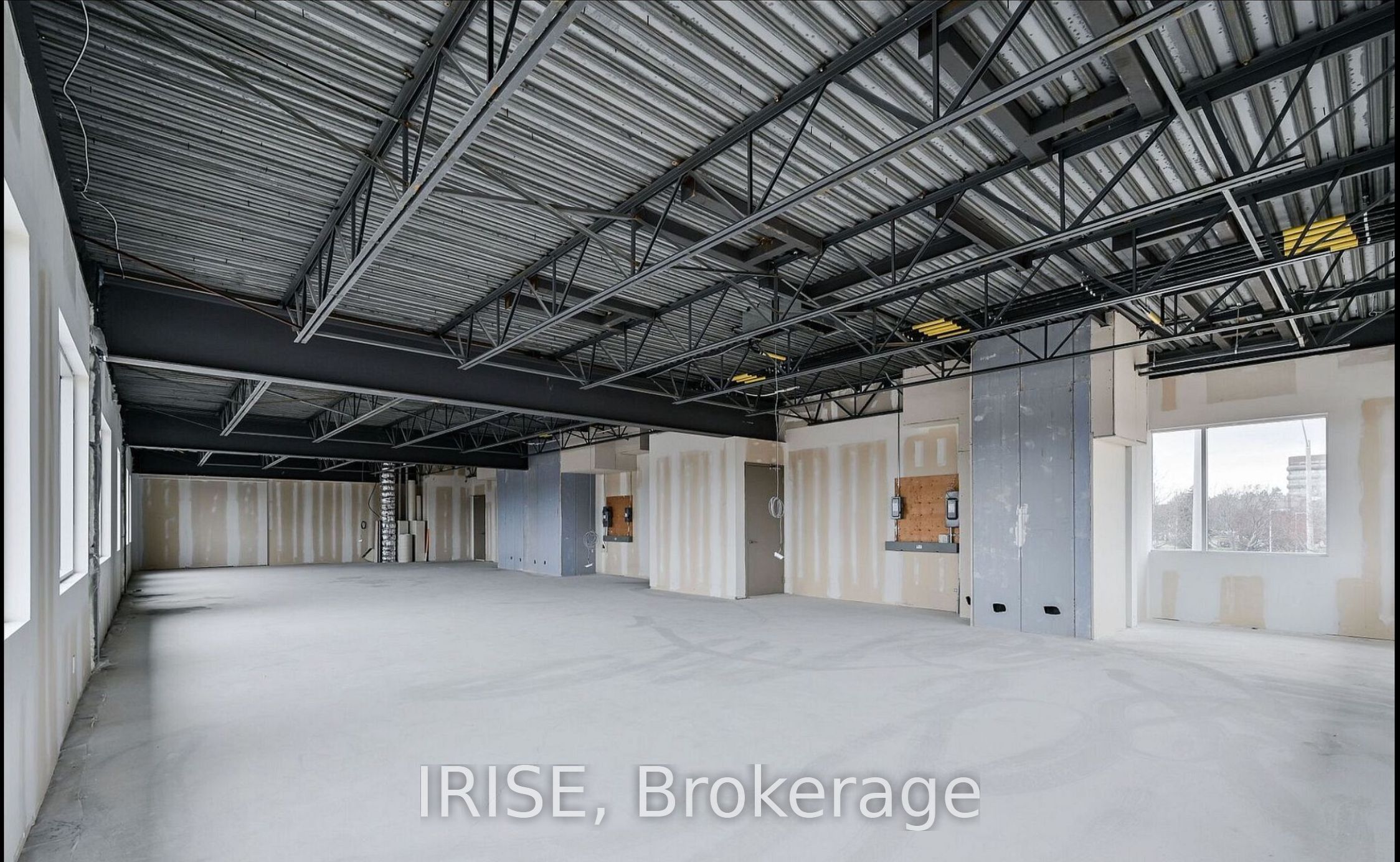 358 Speers Rd Property Photo 22