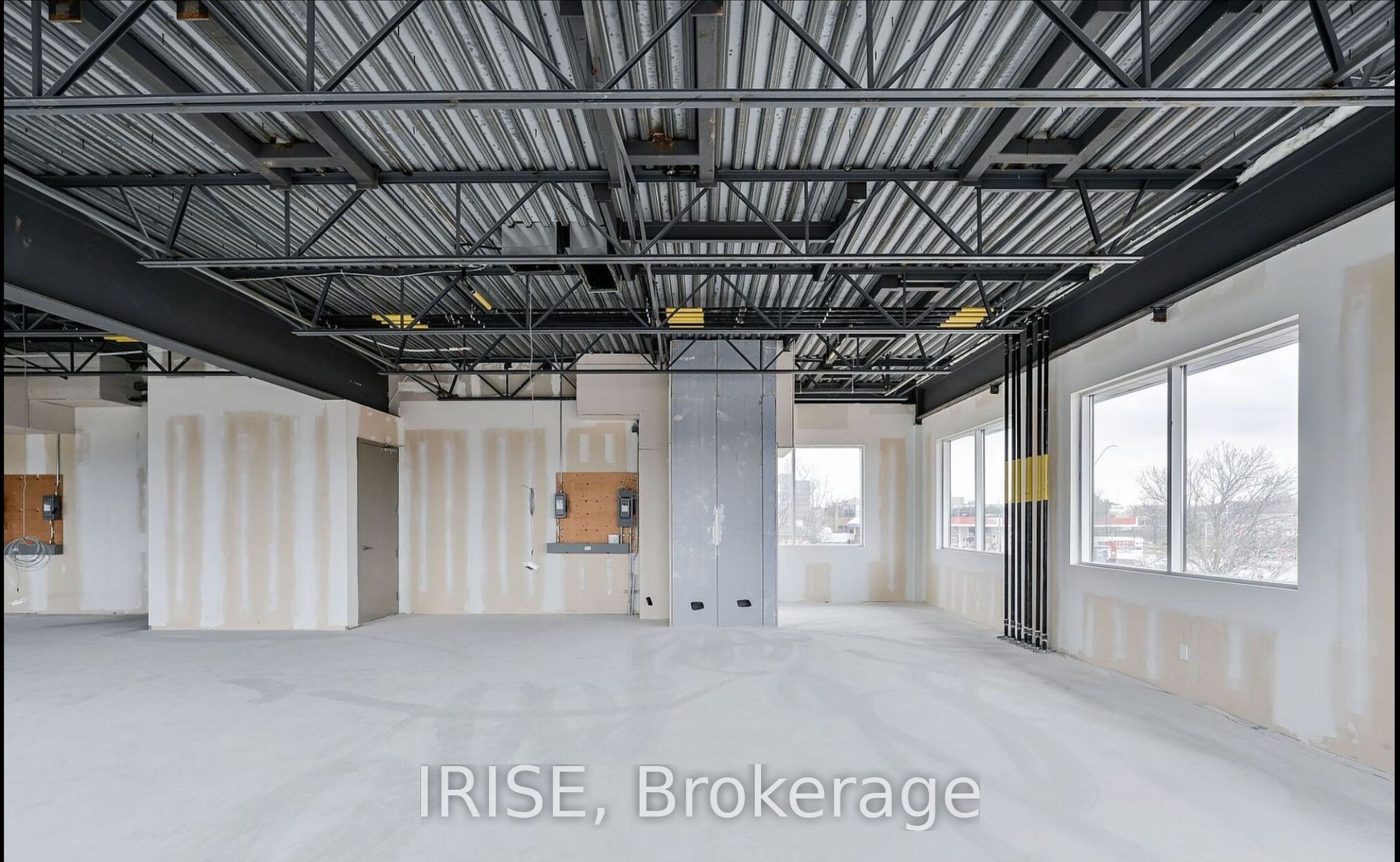 358 Speers Rd Property Photo 23