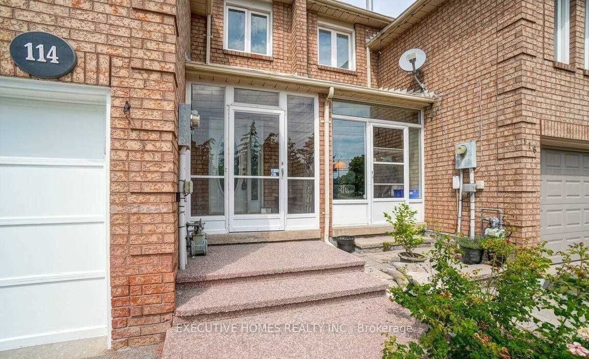 114 Toba Crescent Property Photo 4