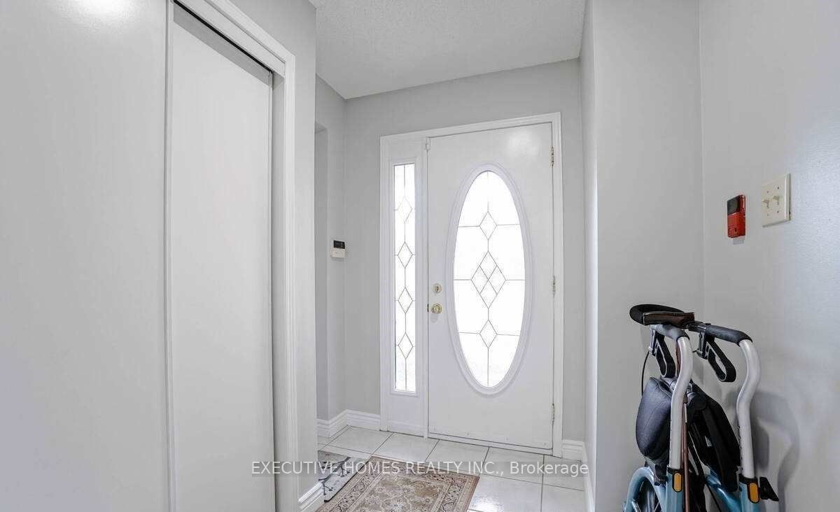 114 Toba Crescent Property Photo 5