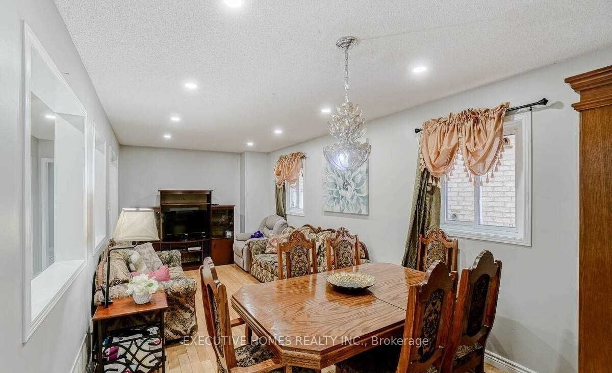 114 Toba Crescent Property Photo 9